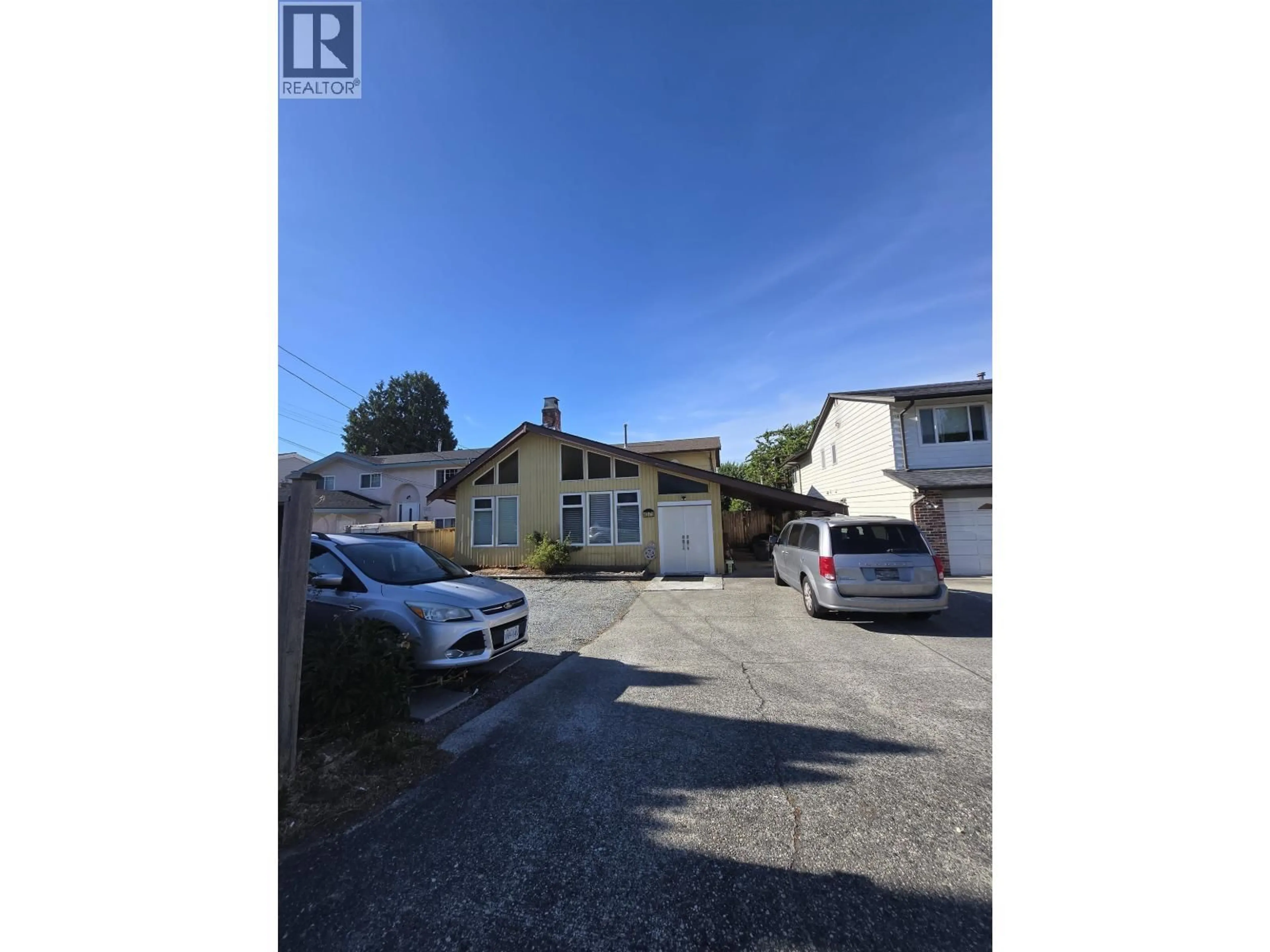 A pic from outside/outdoor area/front of a property/back of a property/a pic from drone, street for 4371 STEVESTON HIGHWAY, Richmond British Columbia V7E2K4