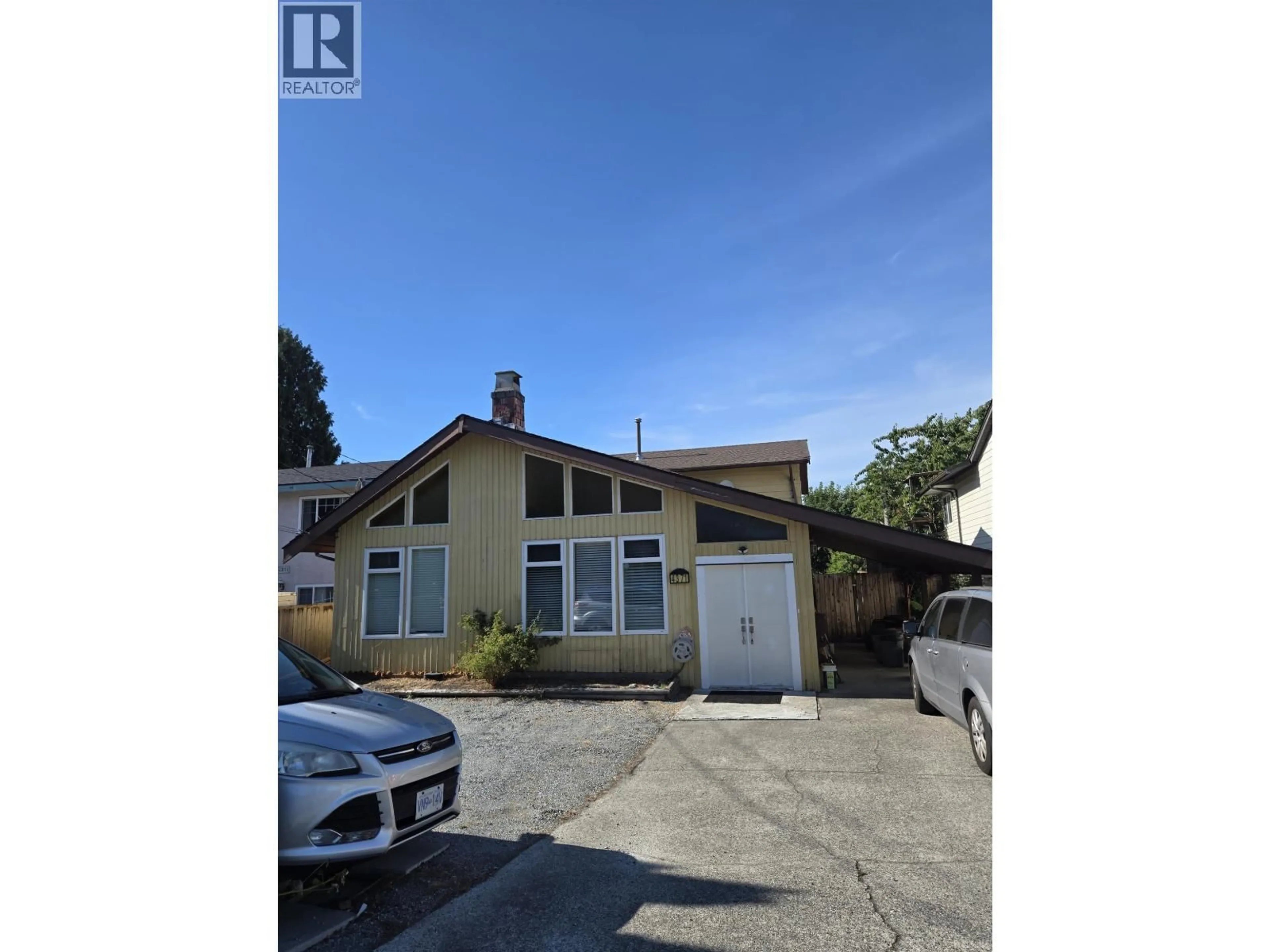 A pic from outside/outdoor area/front of a property/back of a property/a pic from drone, street for 4371 STEVESTON HIGHWAY, Richmond British Columbia V7E2K4