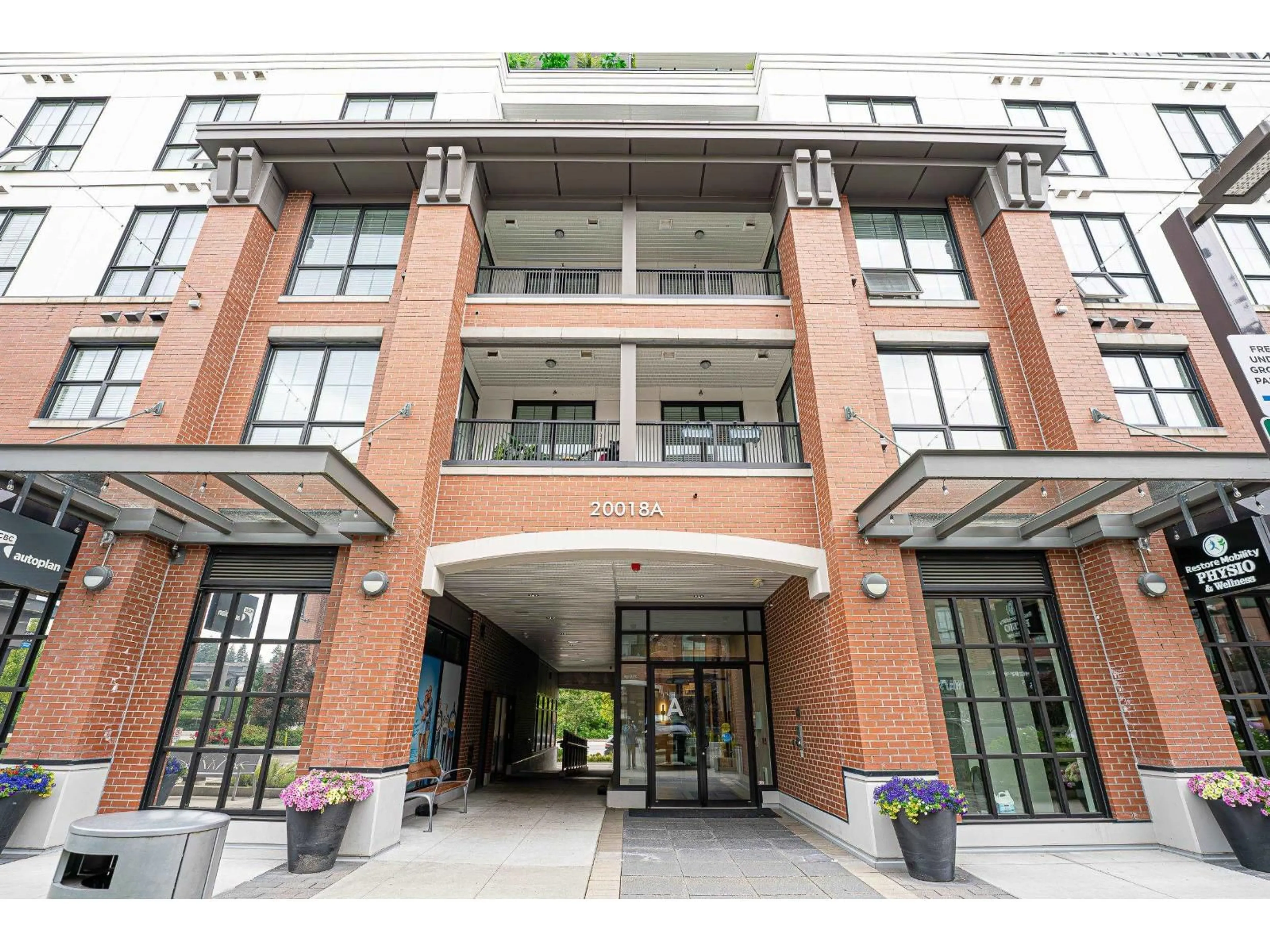 Indoor foyer for A507 - 20018 83A AVENUE, Langley British Columbia V2Y3P3