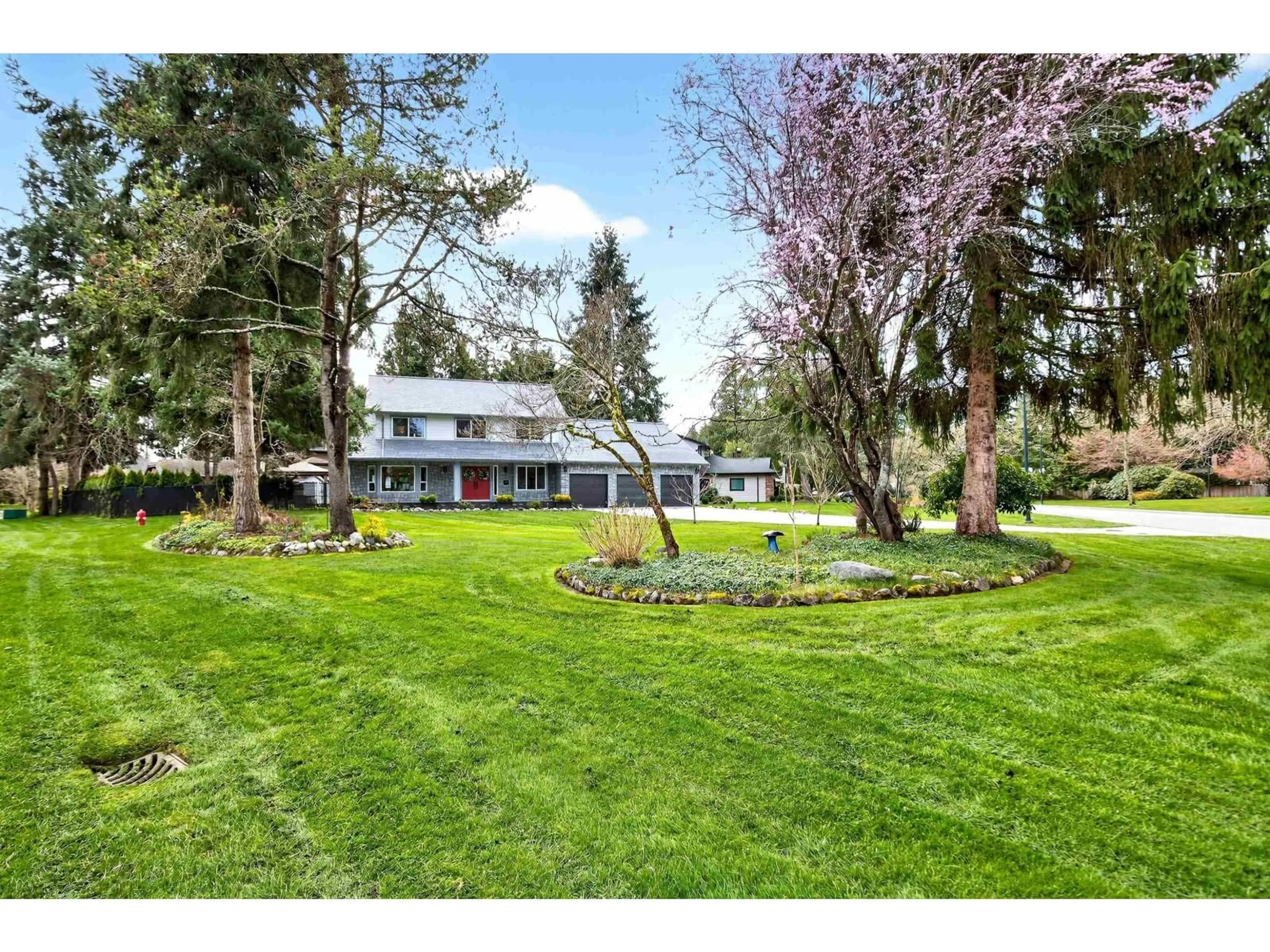 A pic from outside/outdoor area/front of a property/back of a property/a pic from drone, unknown for 13386 18A AVENUE, Surrey British Columbia V4A7R1