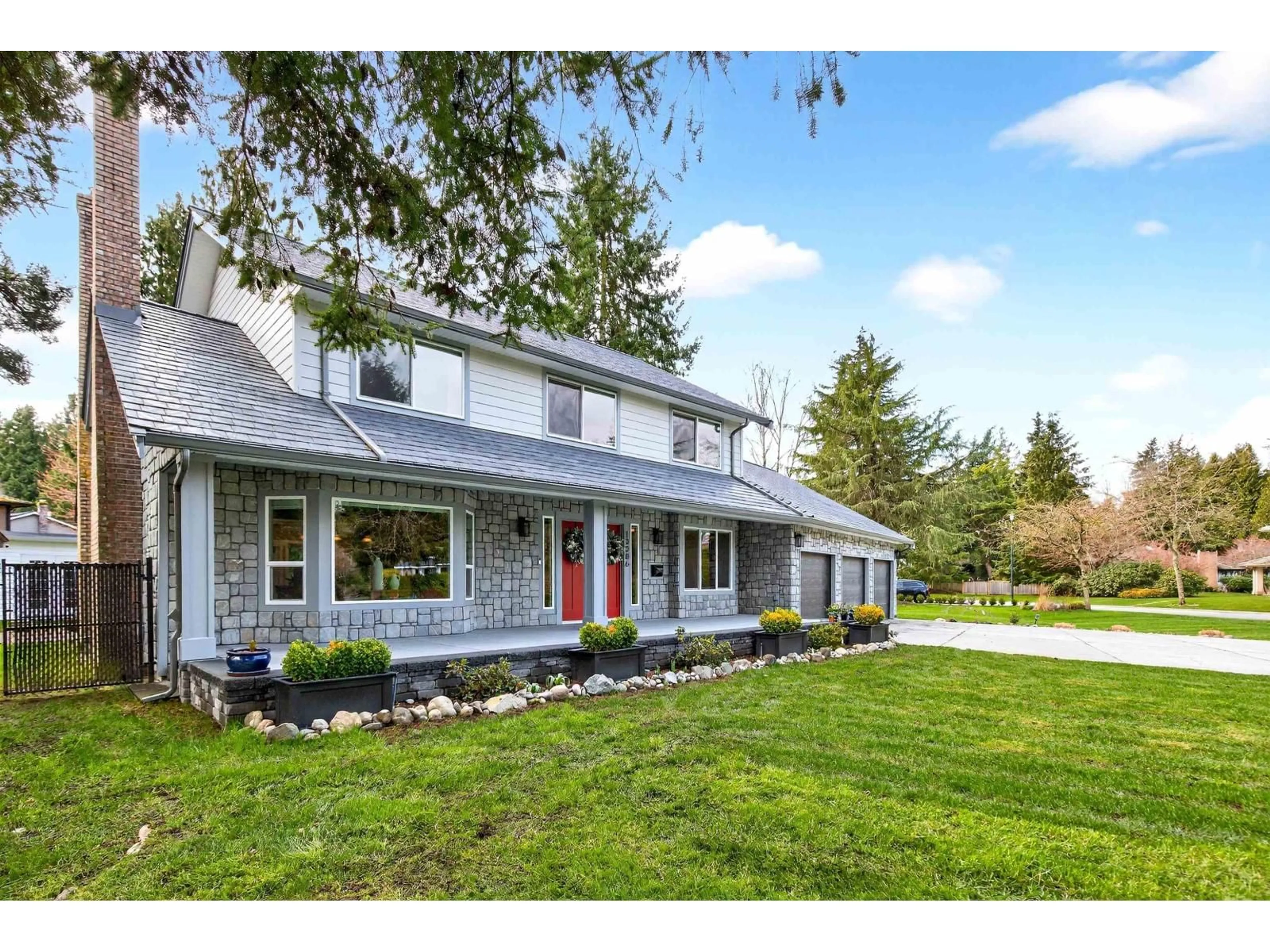 Home with vinyl exterior material, street for 13386 18A AVENUE, Surrey British Columbia V4A7R1