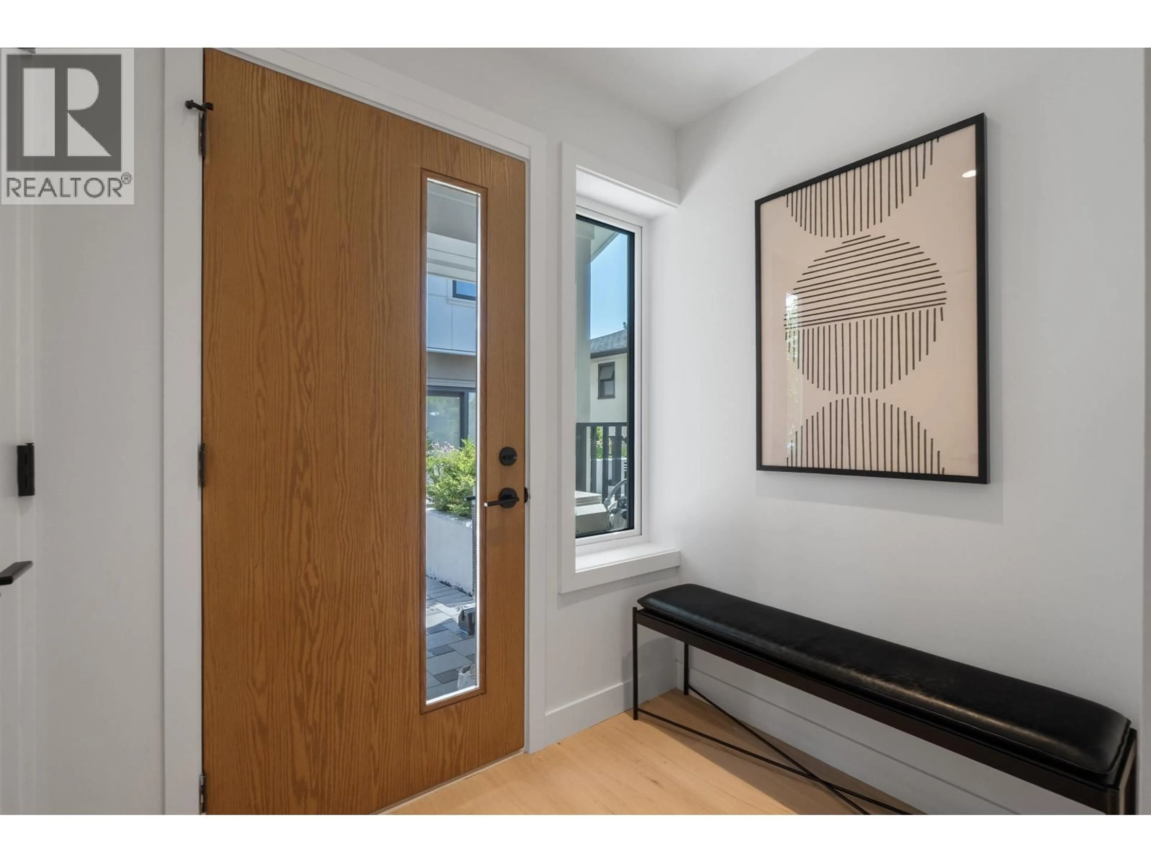 Indoor entryway for 1012 52ND AVENUE, Vancouver British Columbia V6P1H5