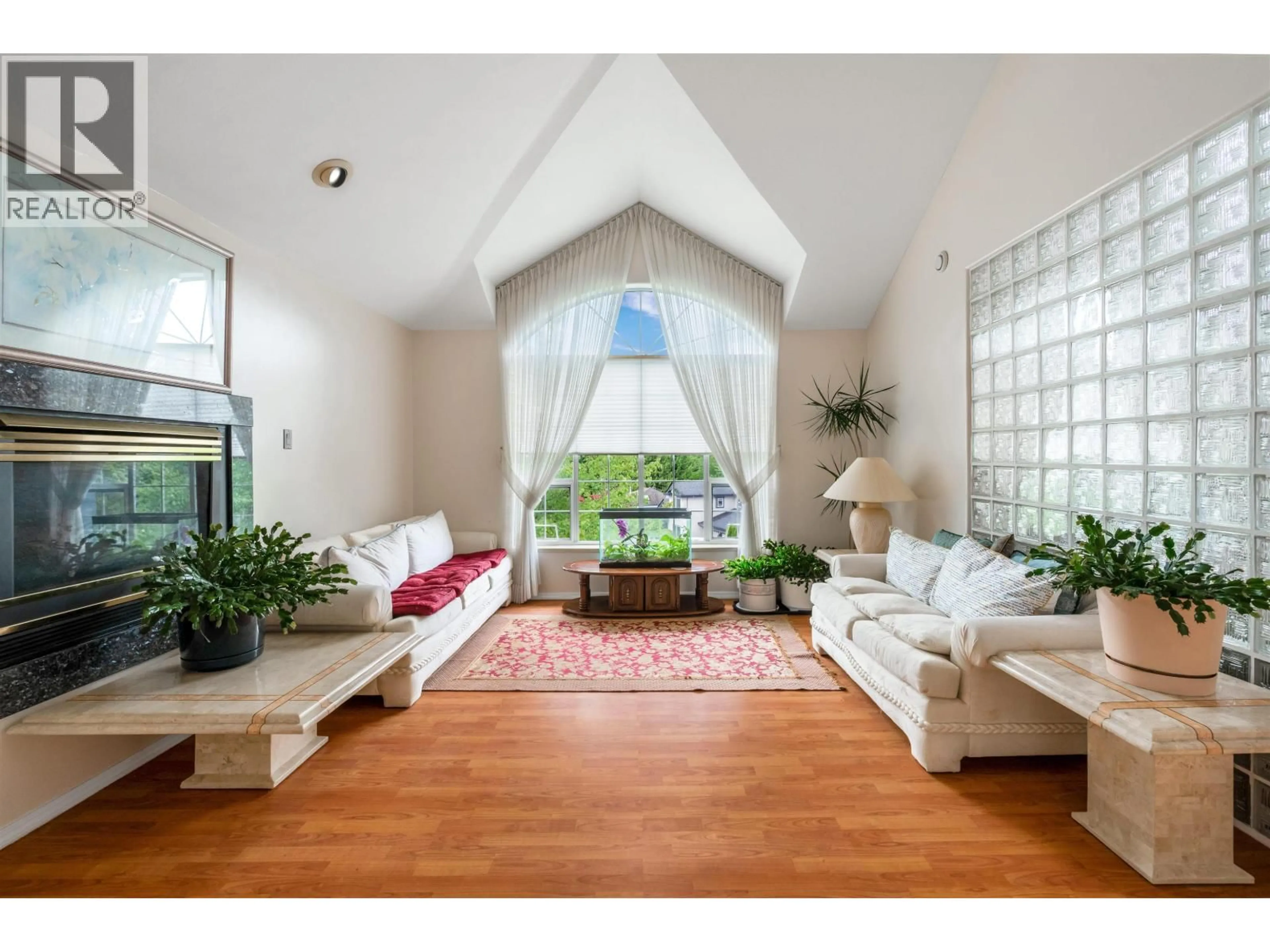 Living room with furniture, unknown for 116 RAVINE DRIVE, Port Moody British Columbia V3H4T2