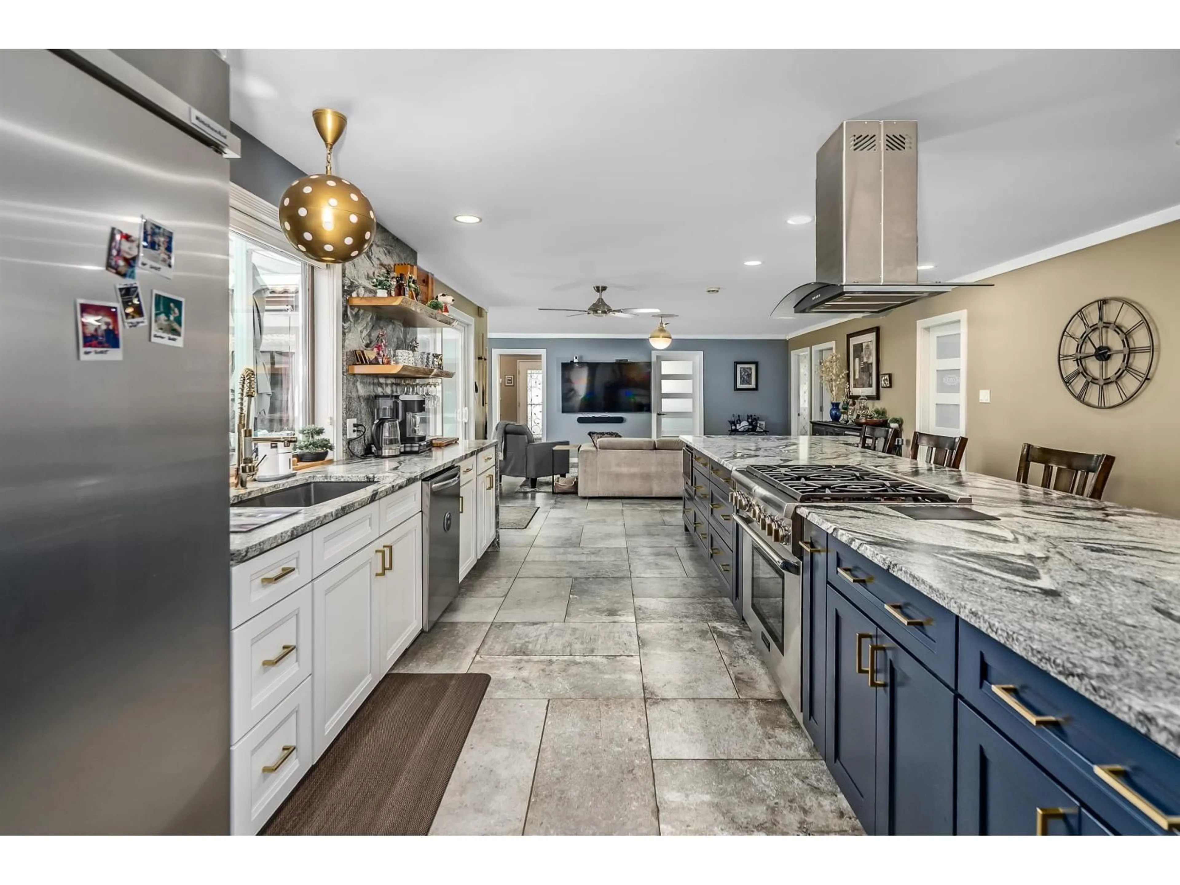 Open concept kitchen, ceramic/tile floor for 485 NAISMITH AVENUE, Harrison Hot Springs British Columbia V0M1K0