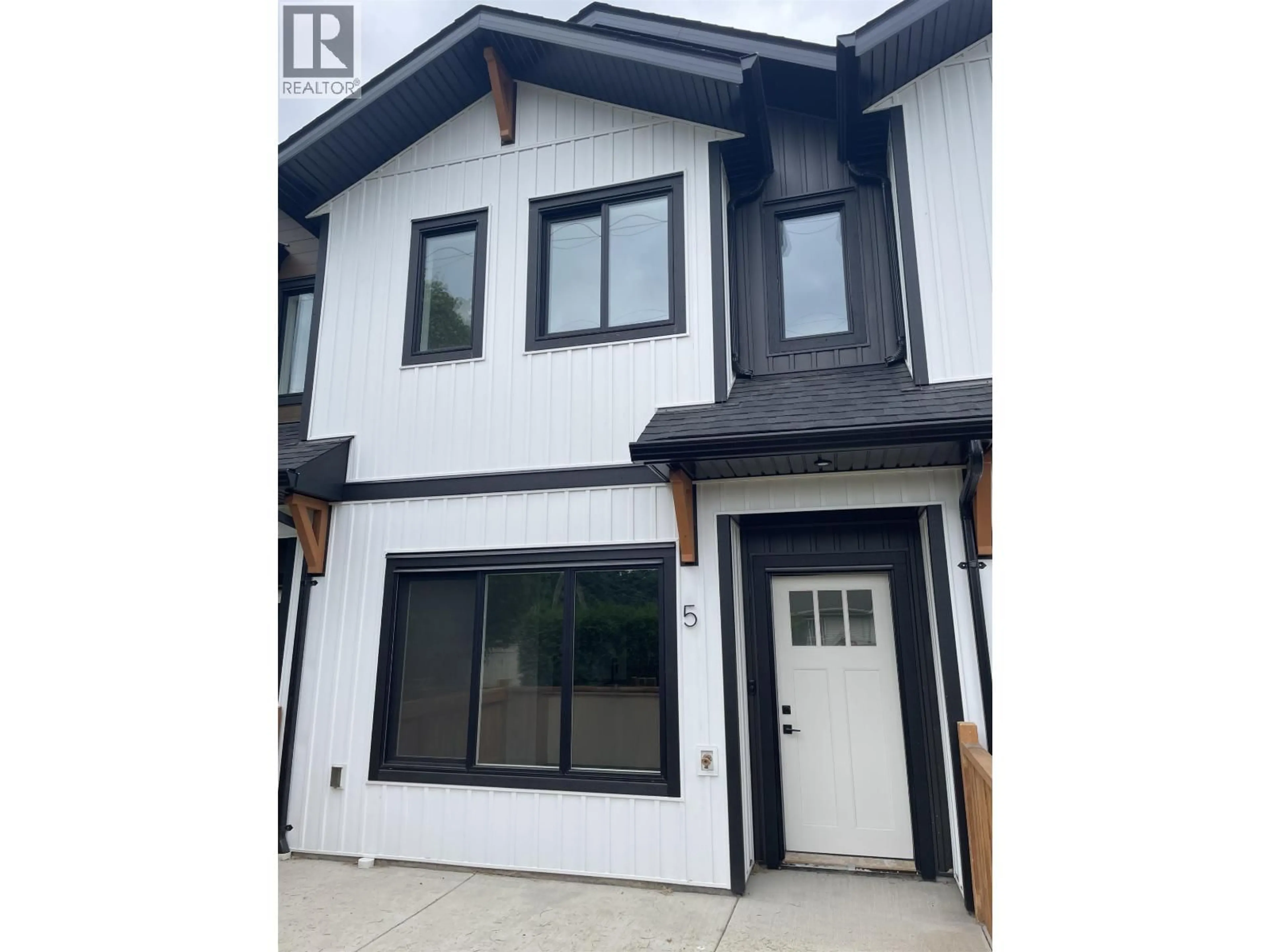 Unknown for 5 - 3302 EBY STREET, Terrace British Columbia V8G4B5