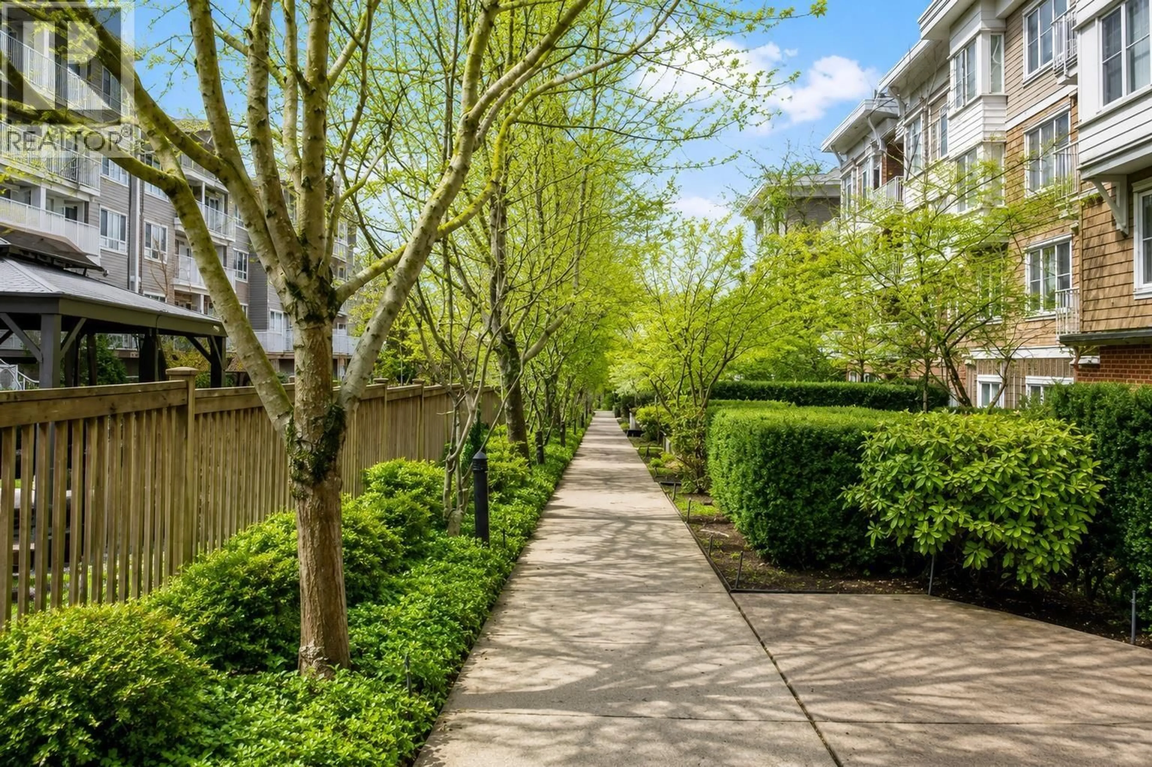 Patio, street for 308 - 12283 224 STREET, Maple Ridge British Columbia V2X8Z3