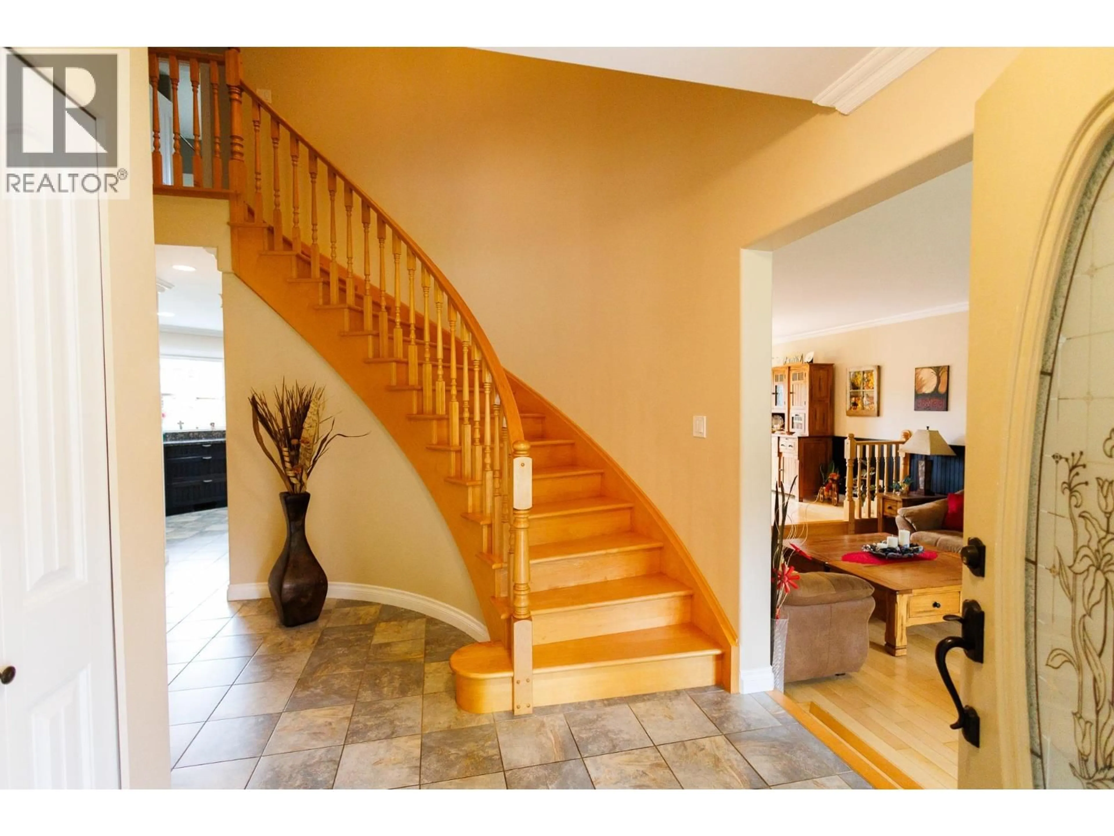Indoor foyer for 4028 MUNROE STREET, Terrace British Columbia V8G3C5