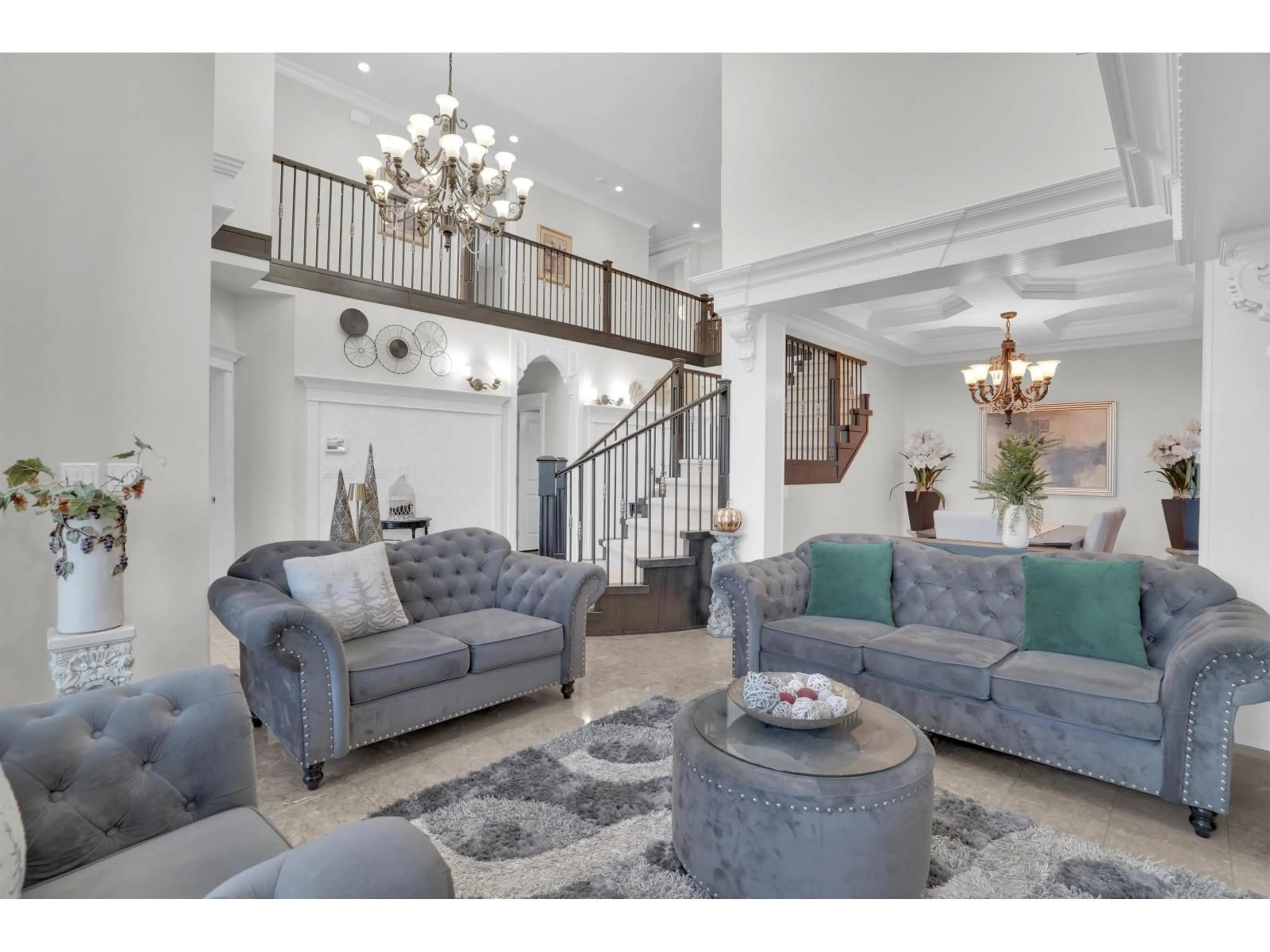 Living room with furniture, unknown for 18913 54A AVENUE, Surrey British Columbia V3S6R4