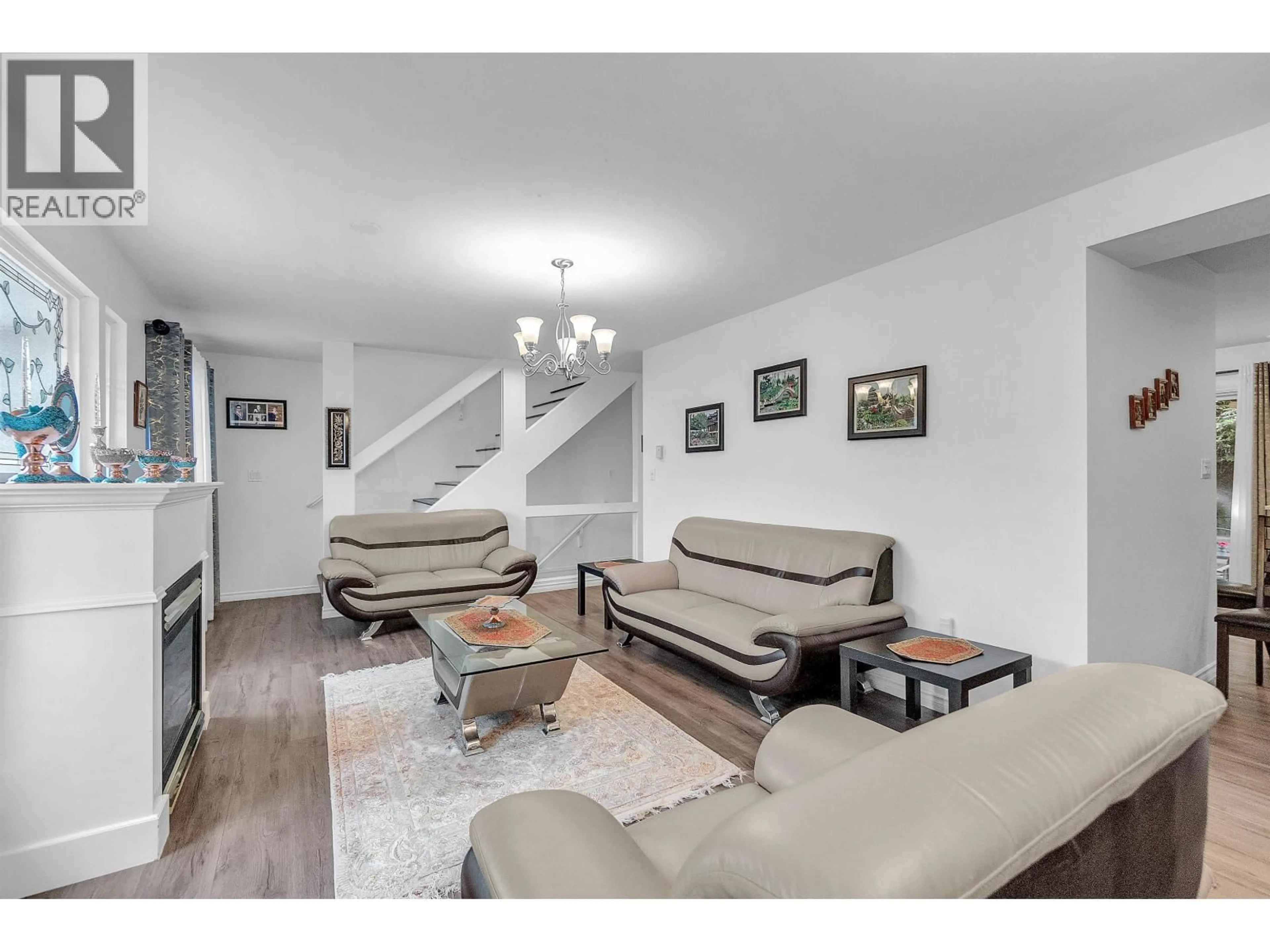 Living room with furniture, unknown for 5 - 2382 PARKWAY BOULEVARD, Coquitlam British Columbia V3E3M4