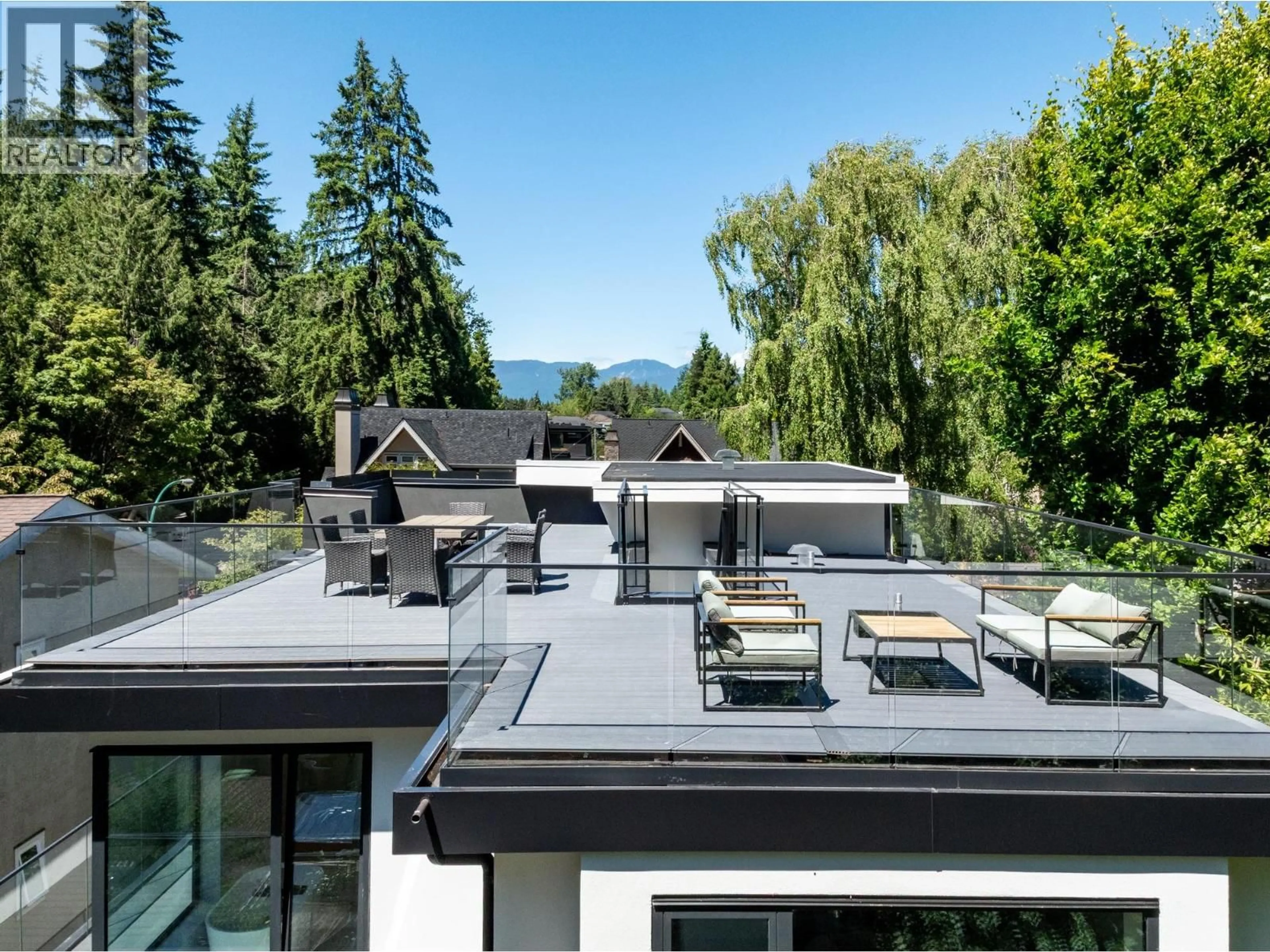 Unknown for 4090 31ST AVENUE, Vancouver British Columbia V6S1Y6