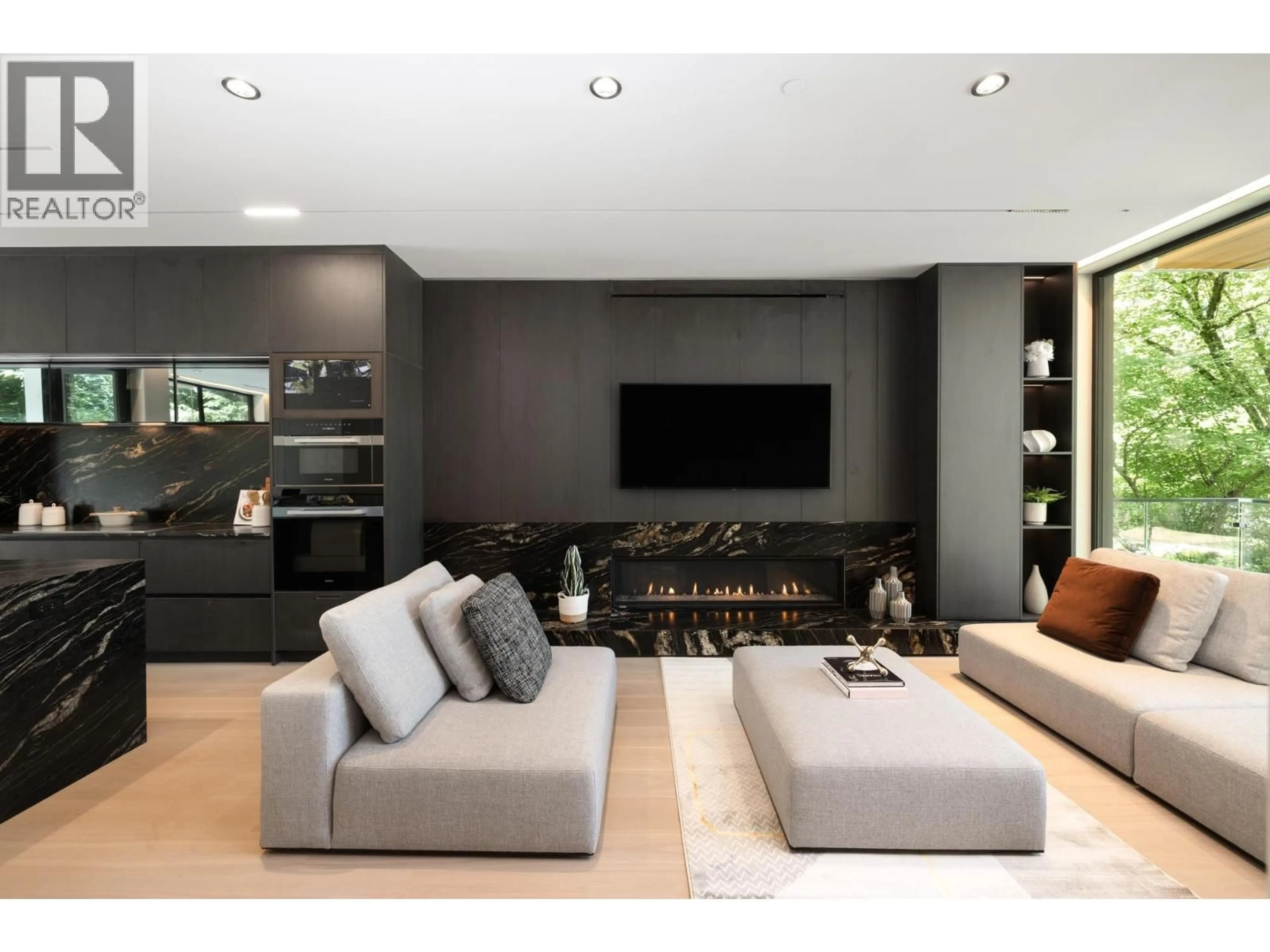 Home theater for 4090 31ST AVENUE, Vancouver British Columbia V6S1Y6