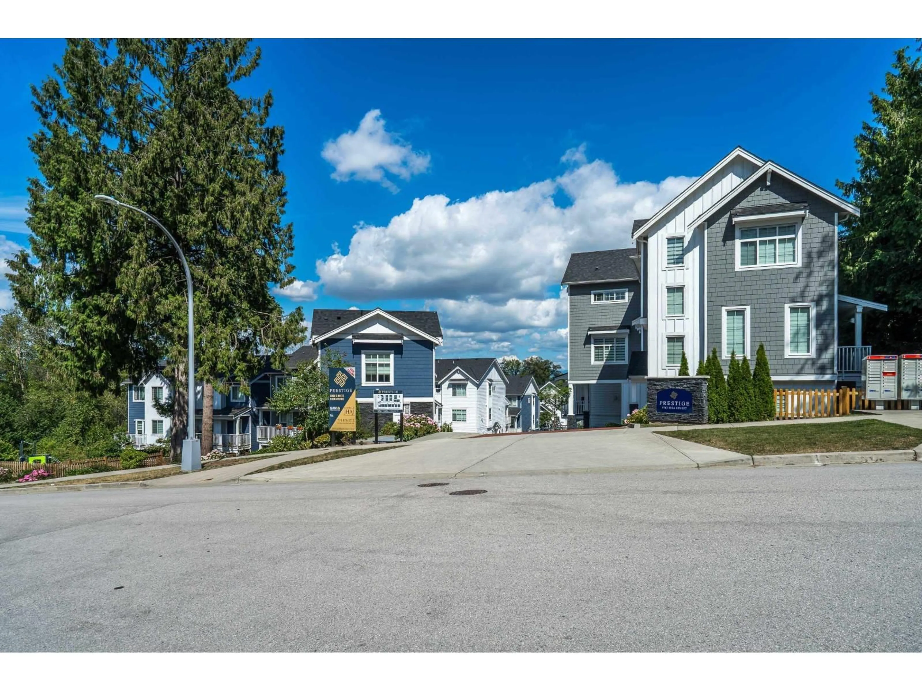 A pic from outside/outdoor area/front of a property/back of a property/a pic from drone, unknown for 19 - 9762 182A STREET, Surrey British Columbia V4N6W5