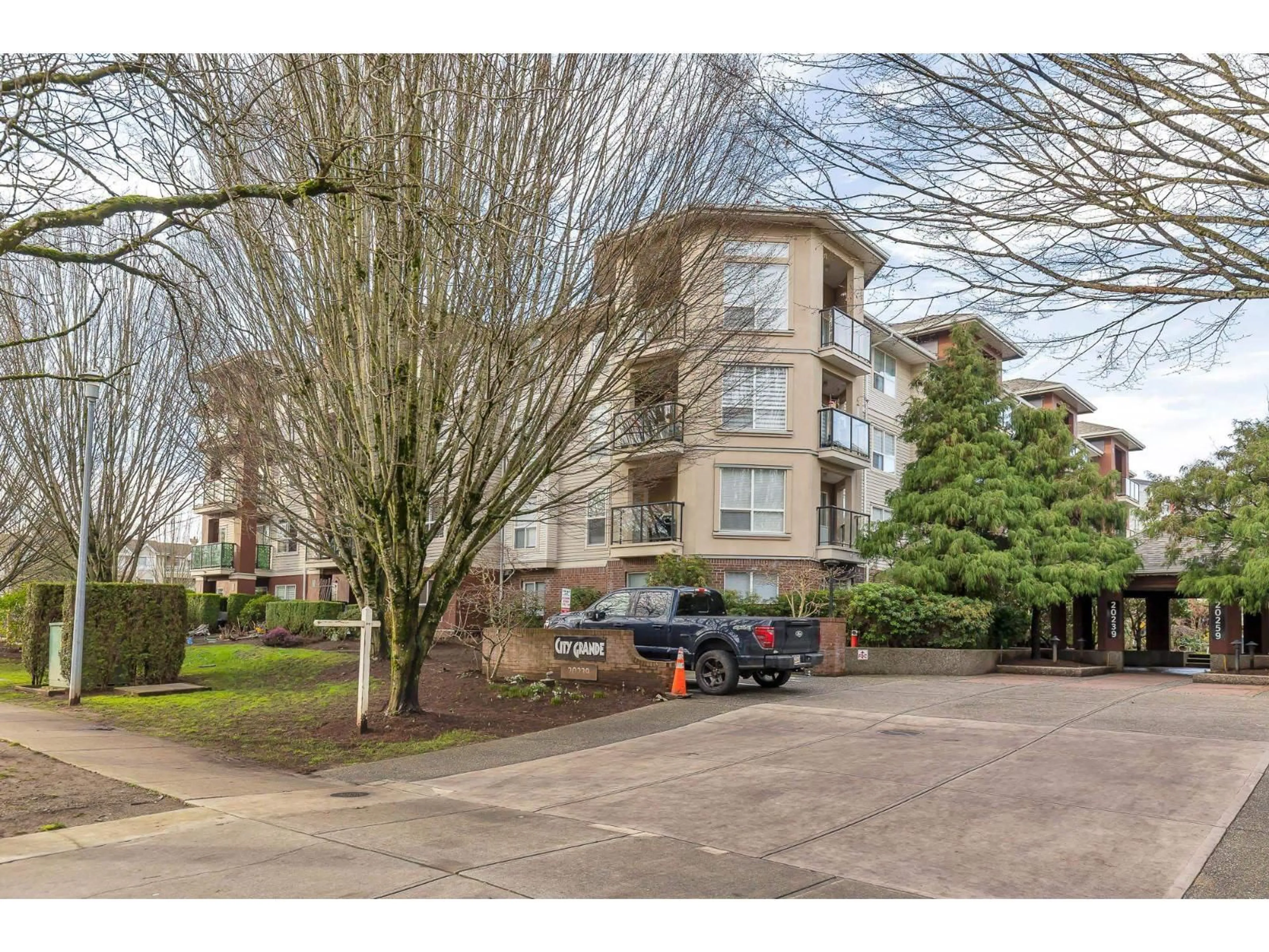 A pic from outside/outdoor area/front of a property/back of a property/a pic from drone, street for 308 - 20239 MICHAUD CRESCENT, Langley British Columbia V3A8L1