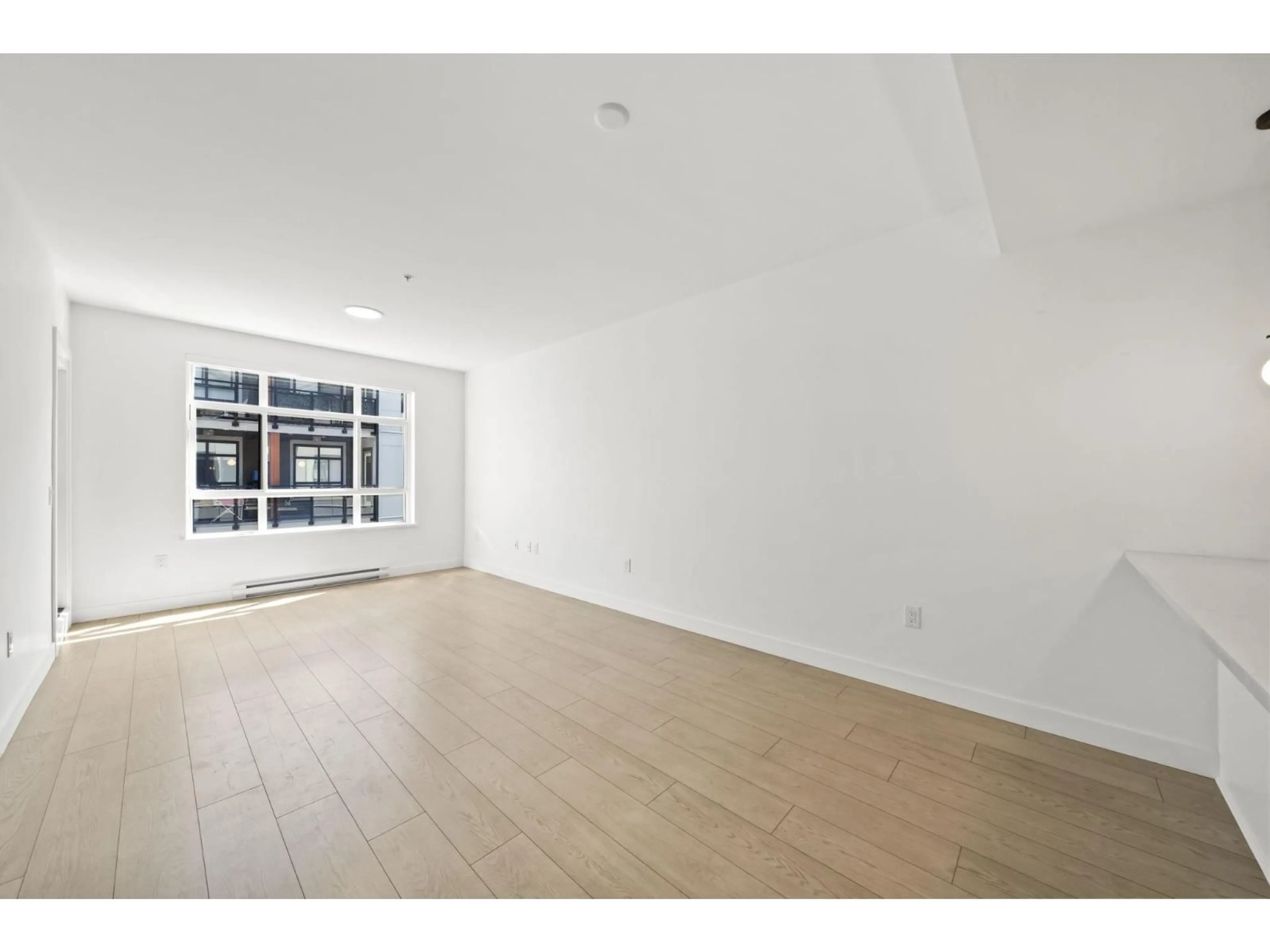 A pic of a room for 306 - 19945 BRYDON CRESCENT, Langley British Columbia V3A4A6