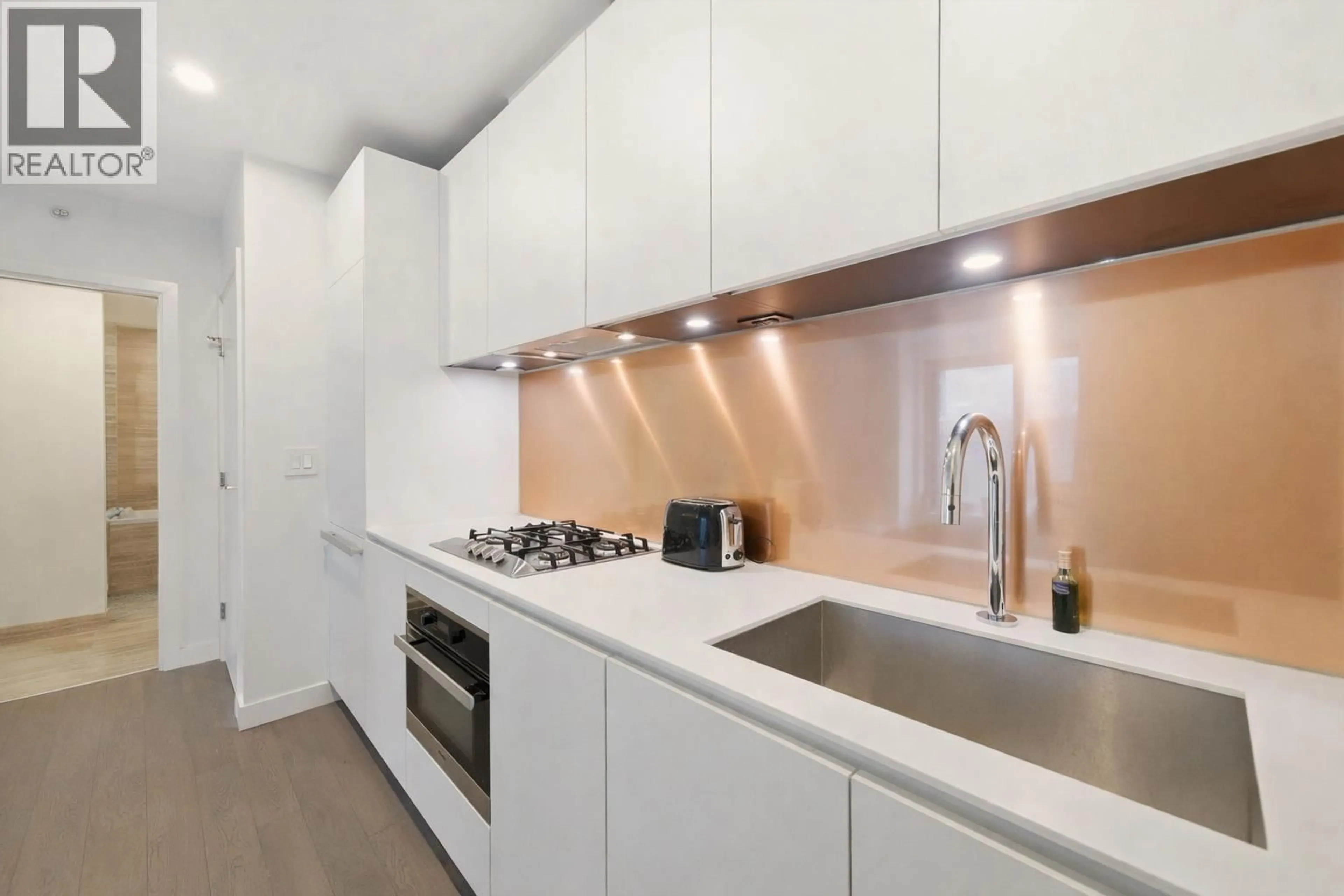 Standard kitchen, unknown for 306 - 1480 HOWE STREET, Vancouver British Columbia V6Z0G5