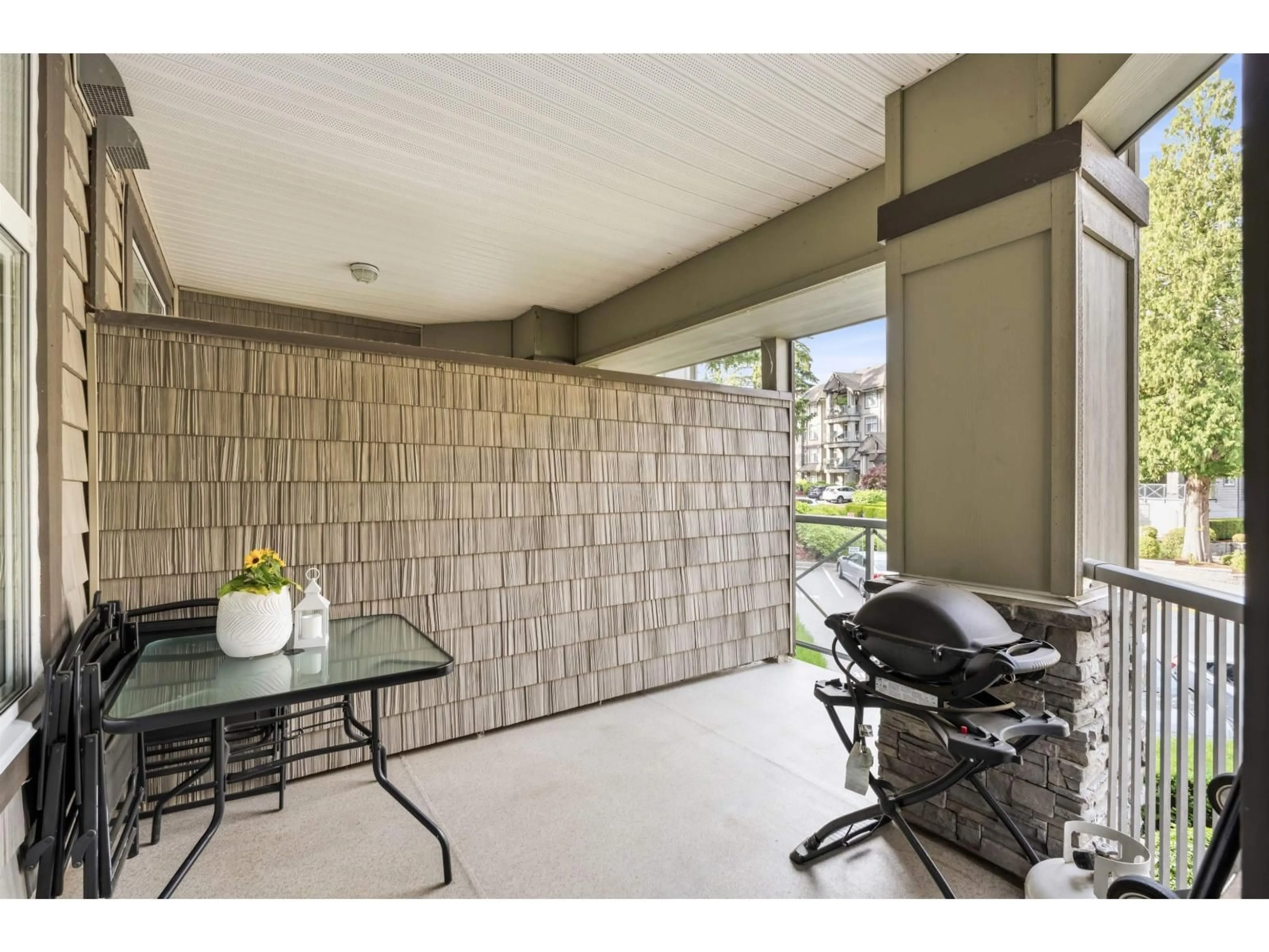 Patio, unknown for 216 - 33318 BOURQUIN CRESCENT EAST, Abbotsford British Columbia V2S0A6