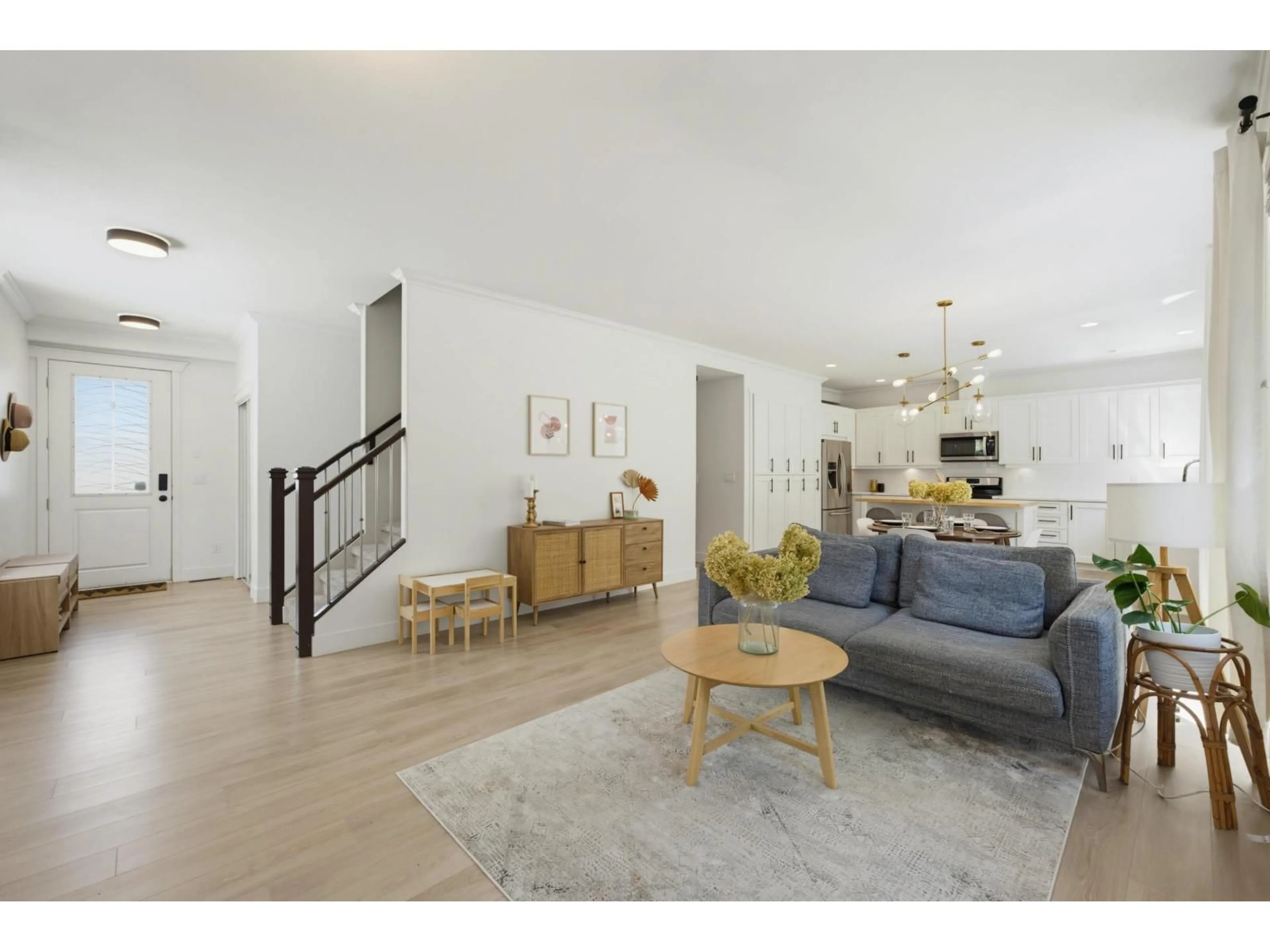 Living room with furniture, unknown for 21 - 15454 32 AVENUE, Surrey British Columbia V3Z2J8
