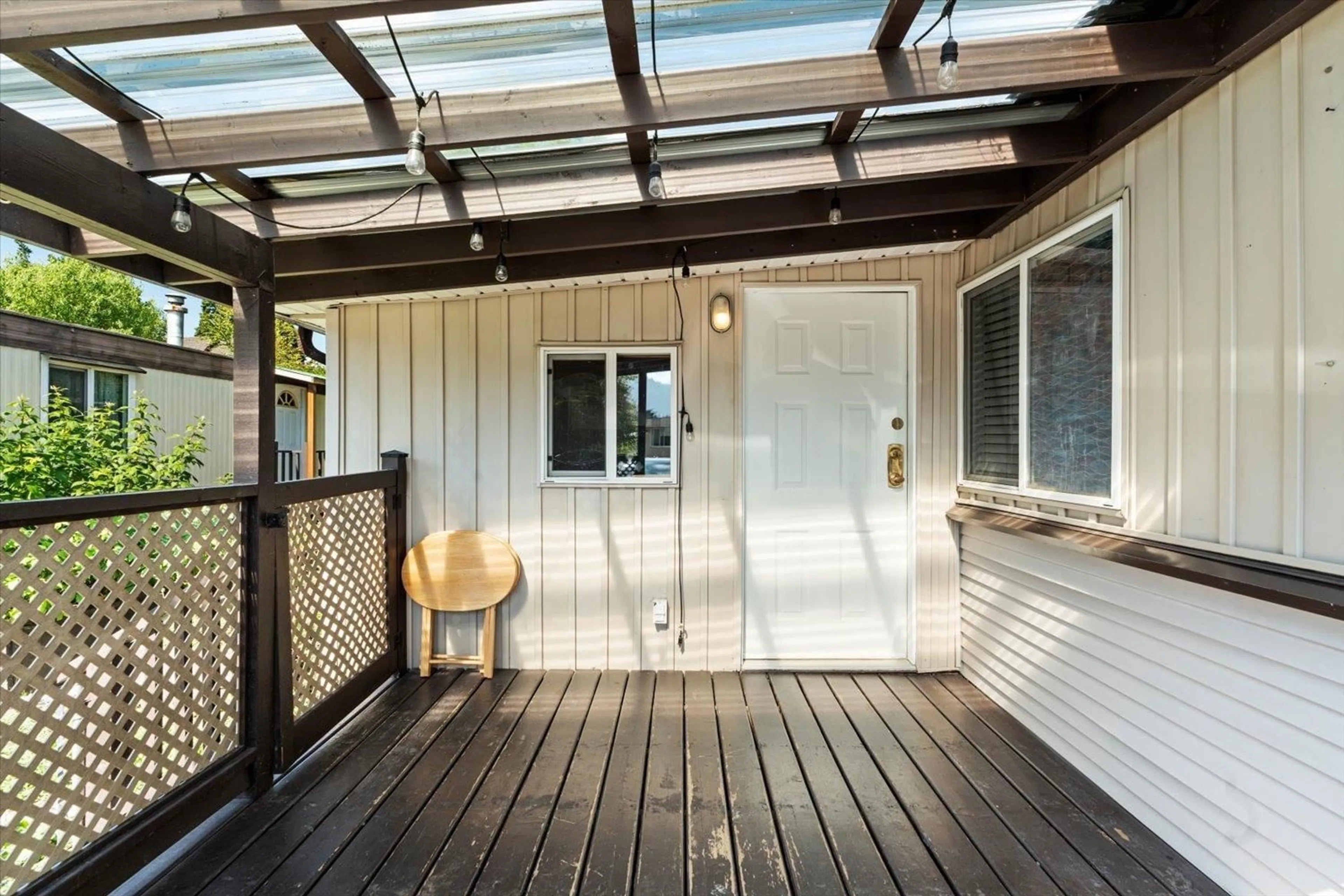 Patio, street for 10 - 45640 WATSON ROAD, Chilliwack British Columbia V2R3P8