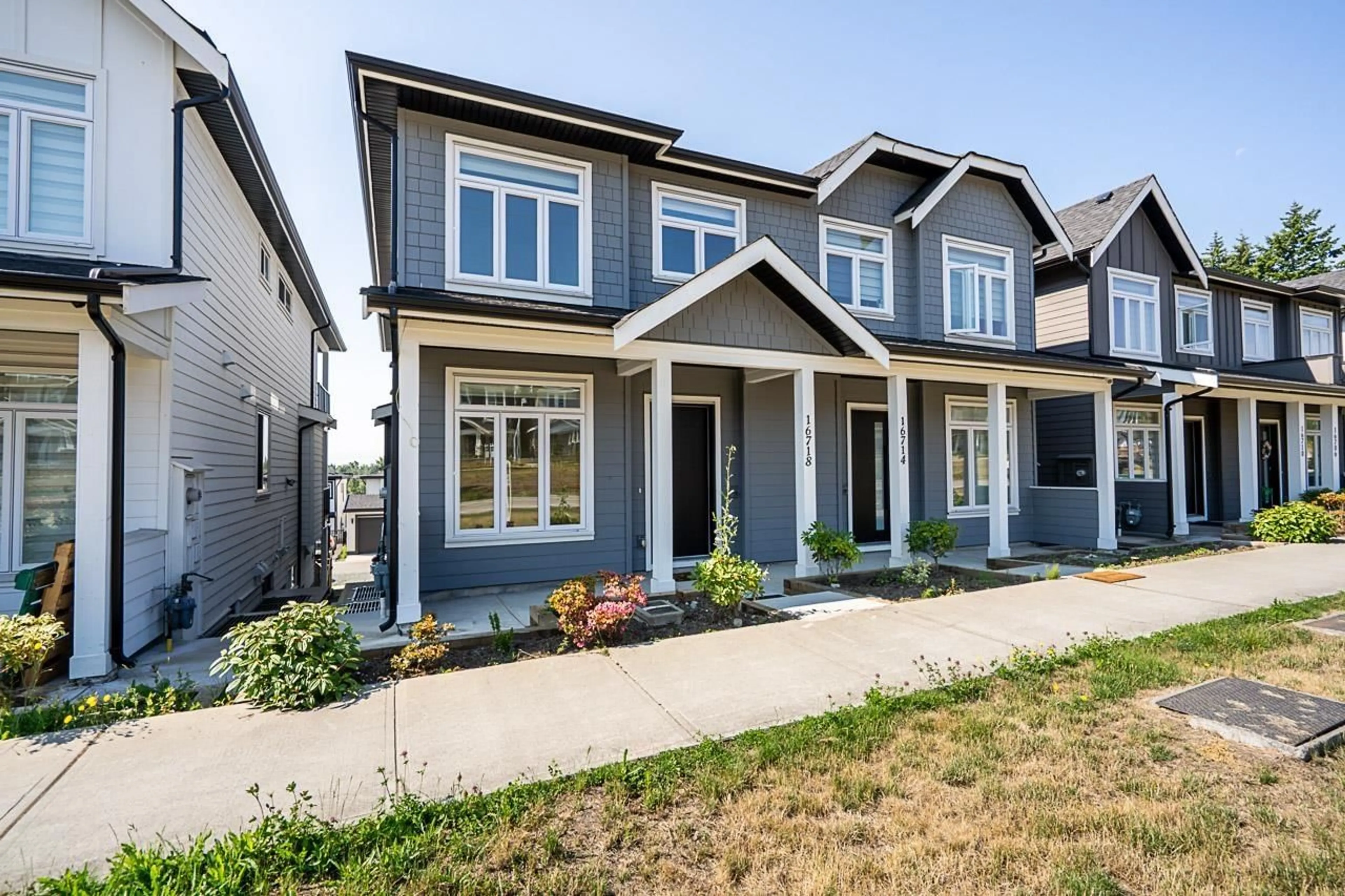 Home with vinyl exterior material, street for 16718 16 AVENUE, Surrey British Columbia V3S9X7