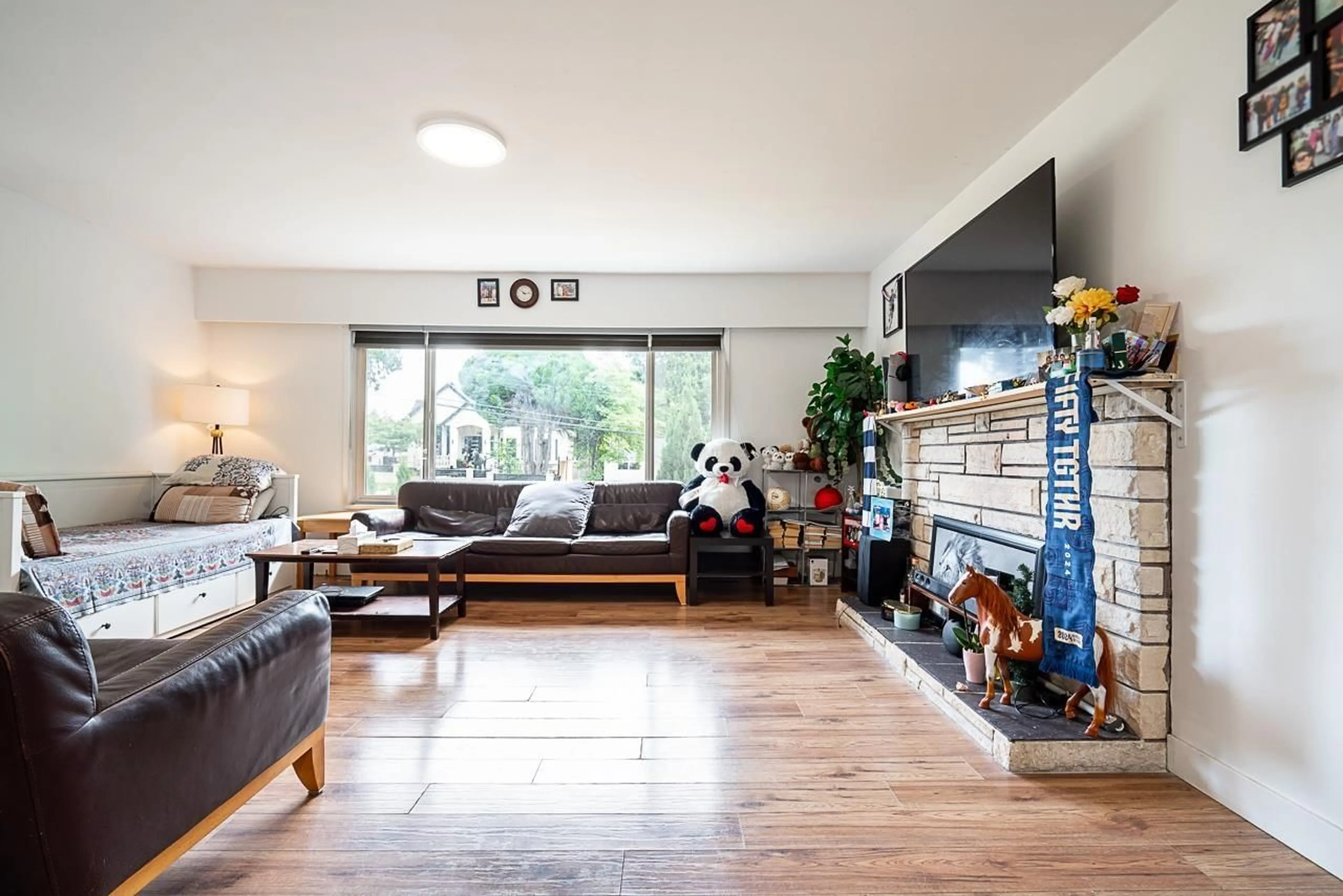 Unknown for 6837 144 STREET, Surrey British Columbia V3W5R9