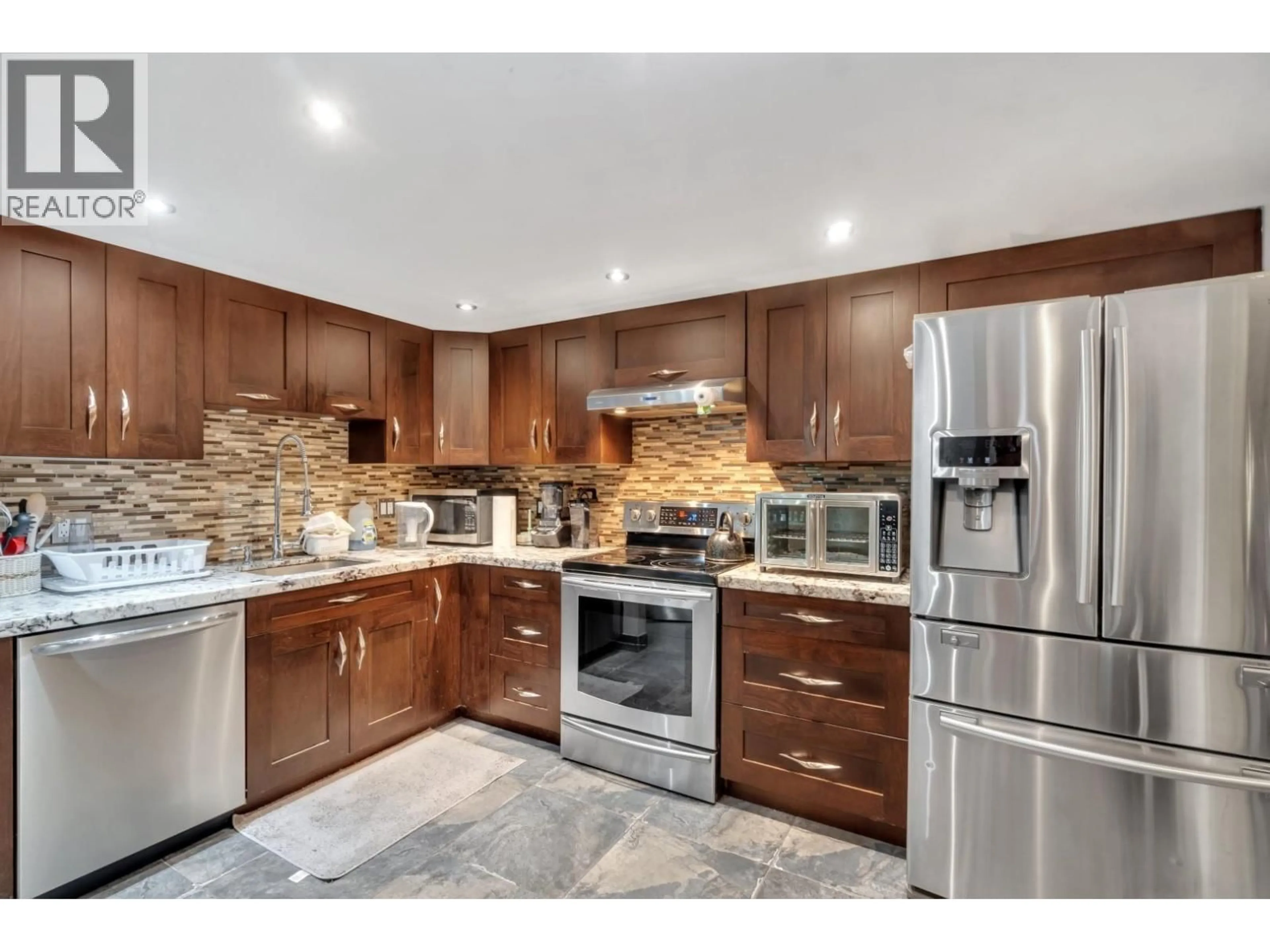 Open concept kitchen, ceramic/tile floor for 1124 ORR DRIVE, Port Coquitlam British Columbia V3C6H2
