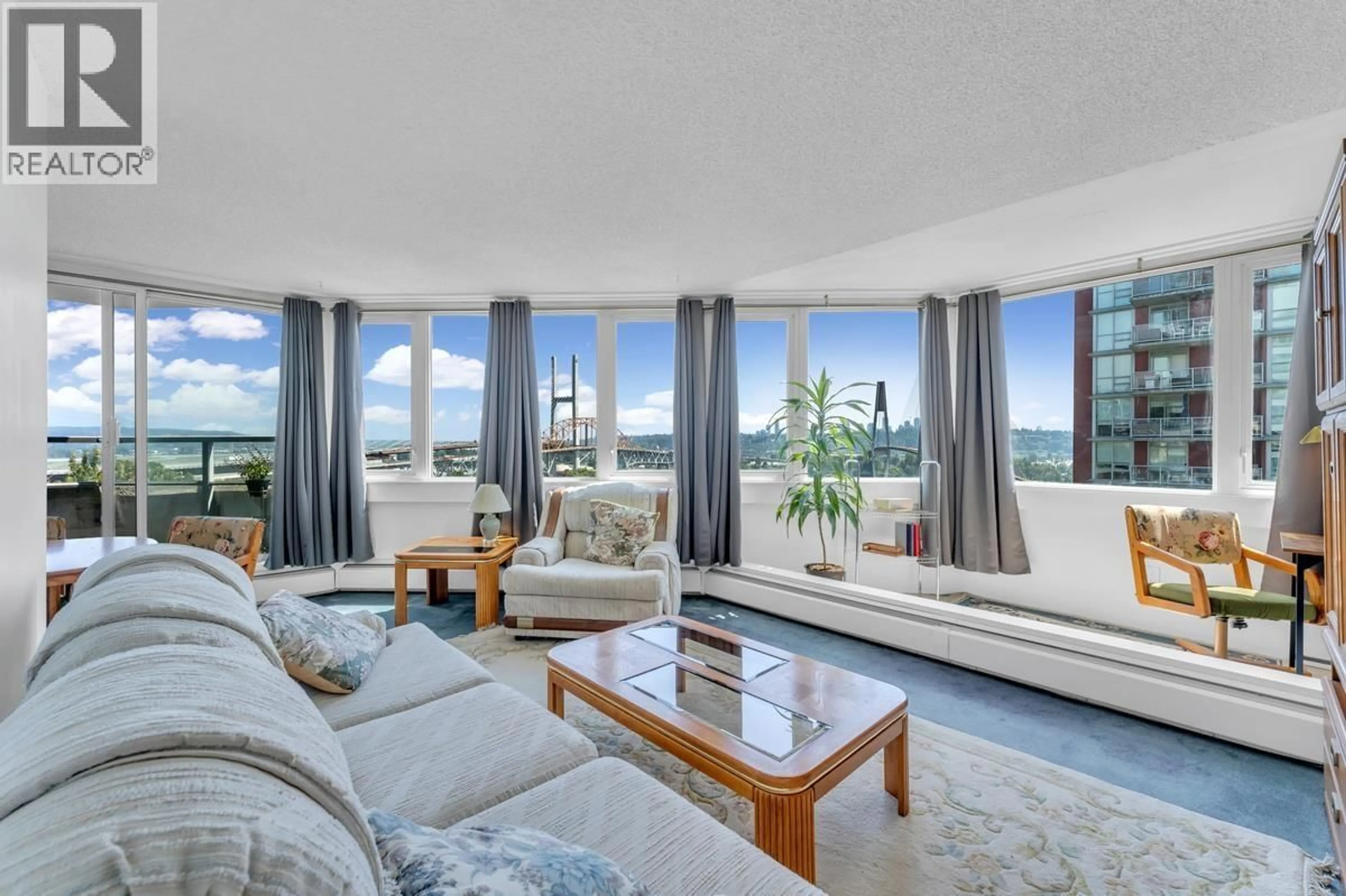 Living room with furniture, unknown for 803 - 31 ELLIOT STREET, New Westminster British Columbia V3L5C9