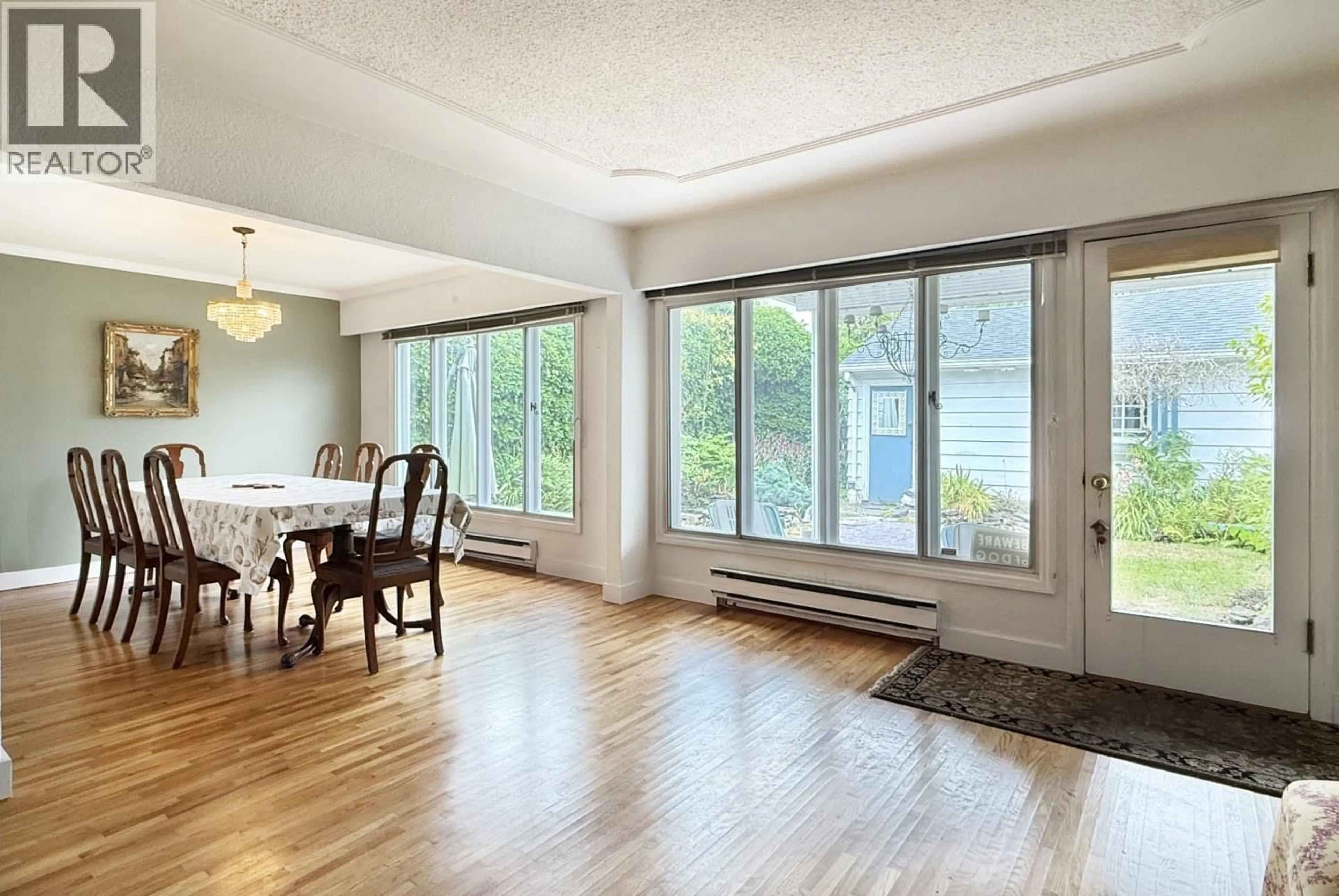 Dining room, wood/laminate floor for 125 48TH AVENUE, Vancouver British Columbia V5W2C7