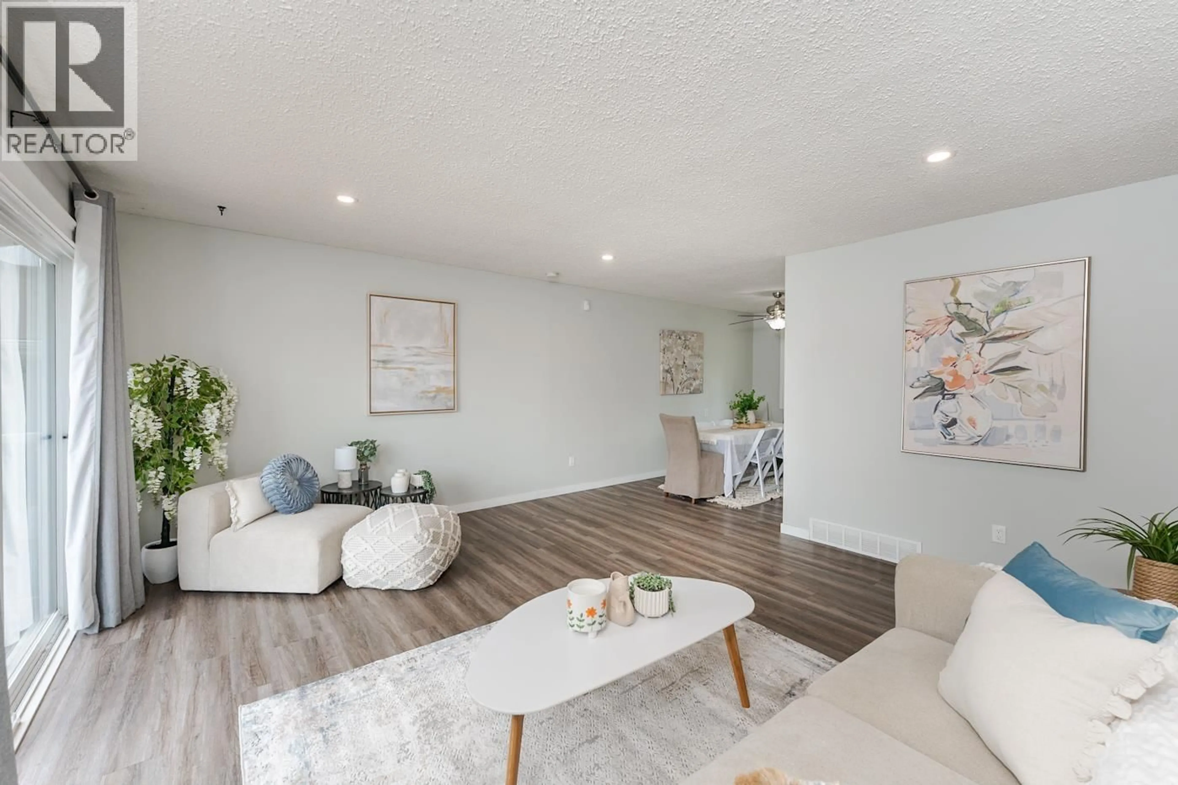 Living room with furniture, unknown for 636 LACOMA STREET, Prince George British Columbia V2M5B9