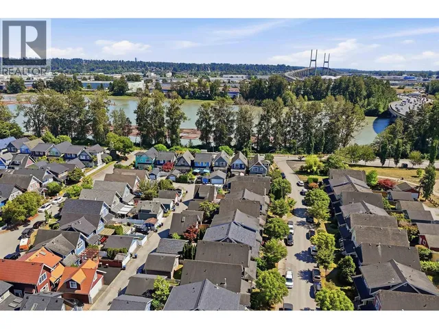 158 DOCKSIDE COURT, New Westminster 5