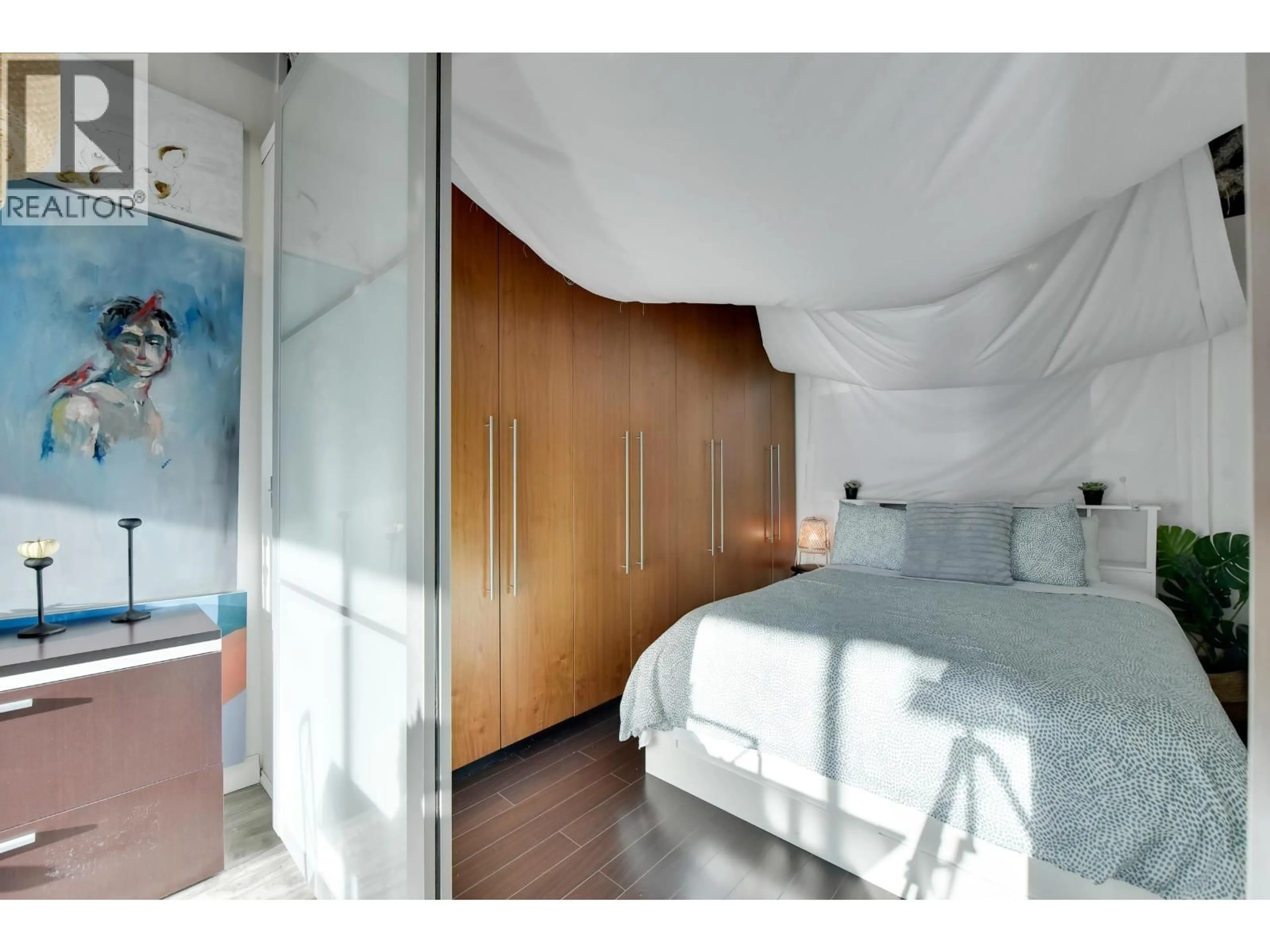 Bedroom with bed, unknown for 305 - 350 2ND AVENUE, Vancouver British Columbia V5T4R8