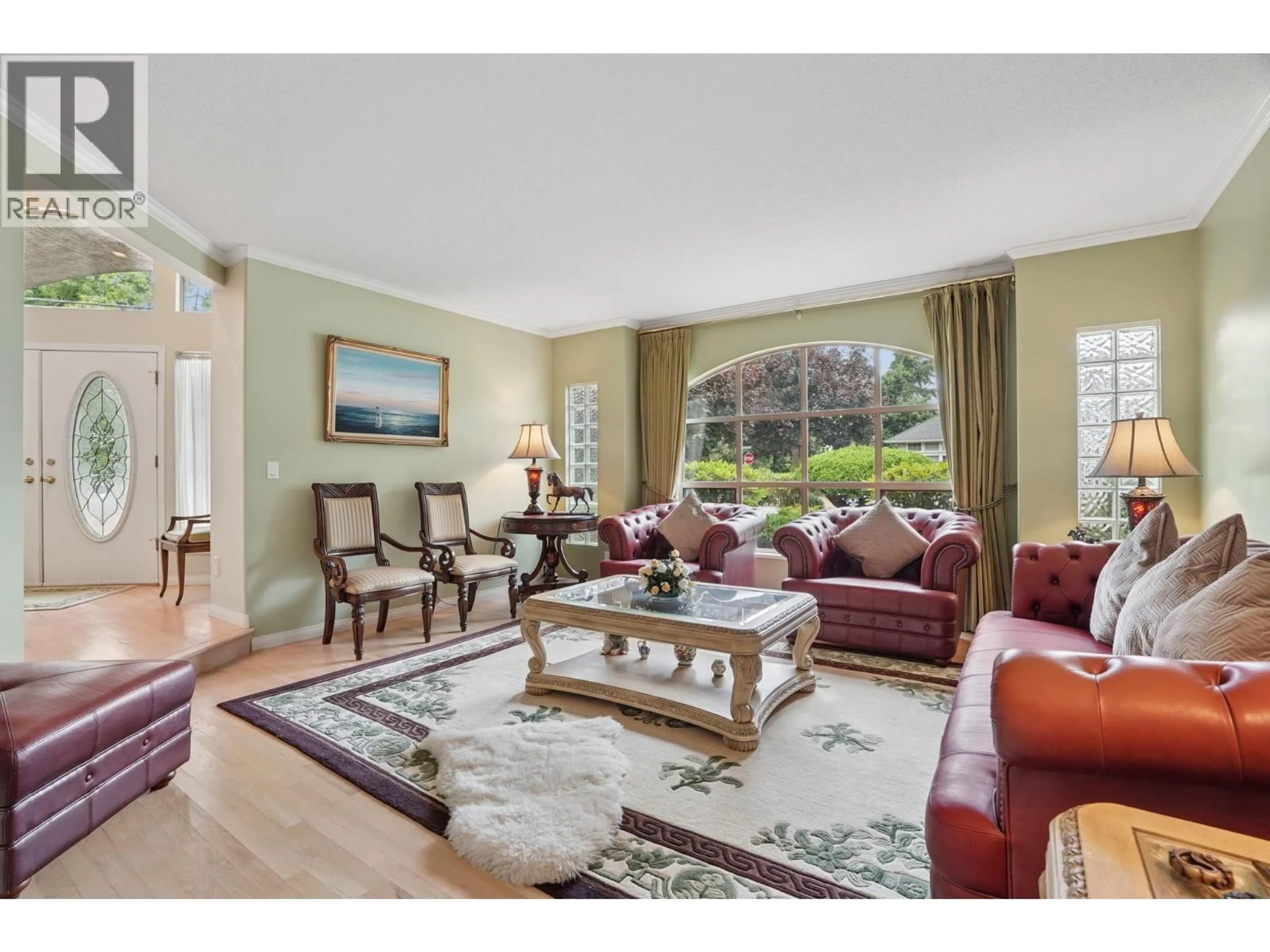 Living room with furniture, unknown for 4800 ENGLISH BLUFF COURT, Delta British Columbia V4M4C5