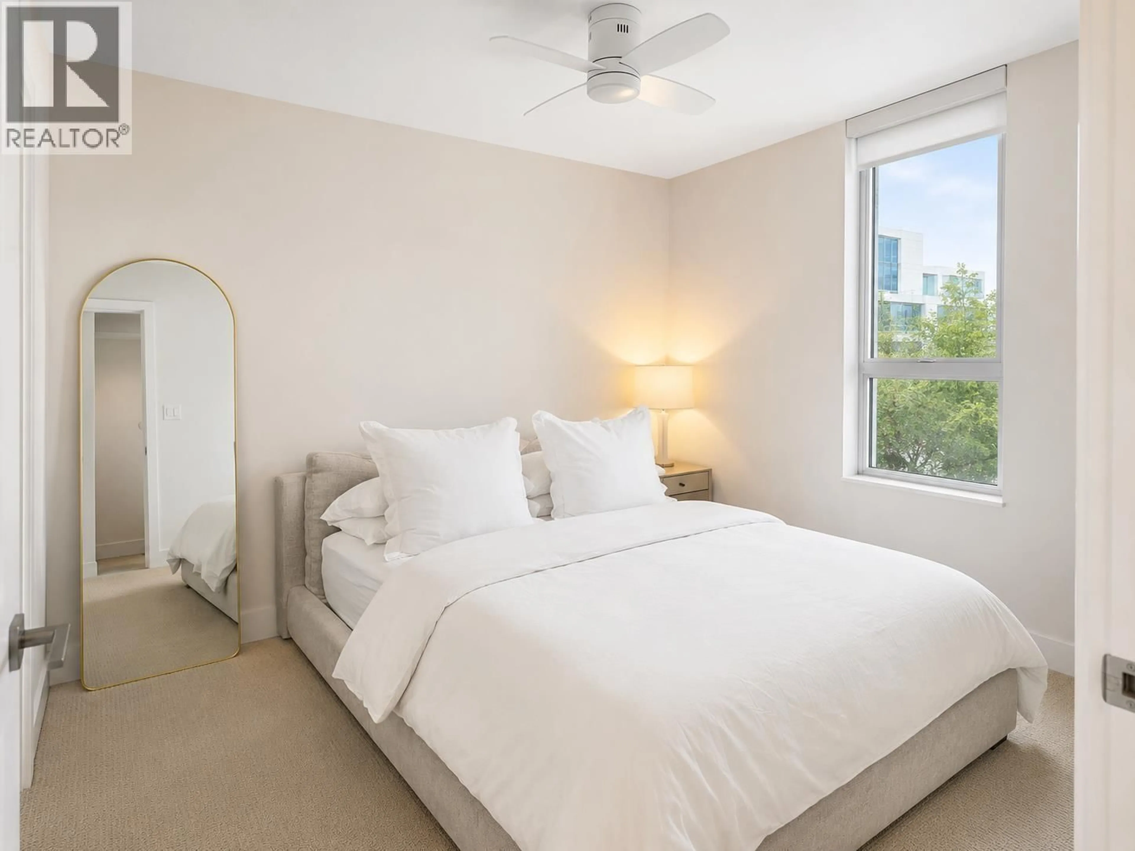 Bedroom with bed, unknown for 513 - 5508 HOLLYBRIDGE WAY, Richmond British Columbia V7C0C7