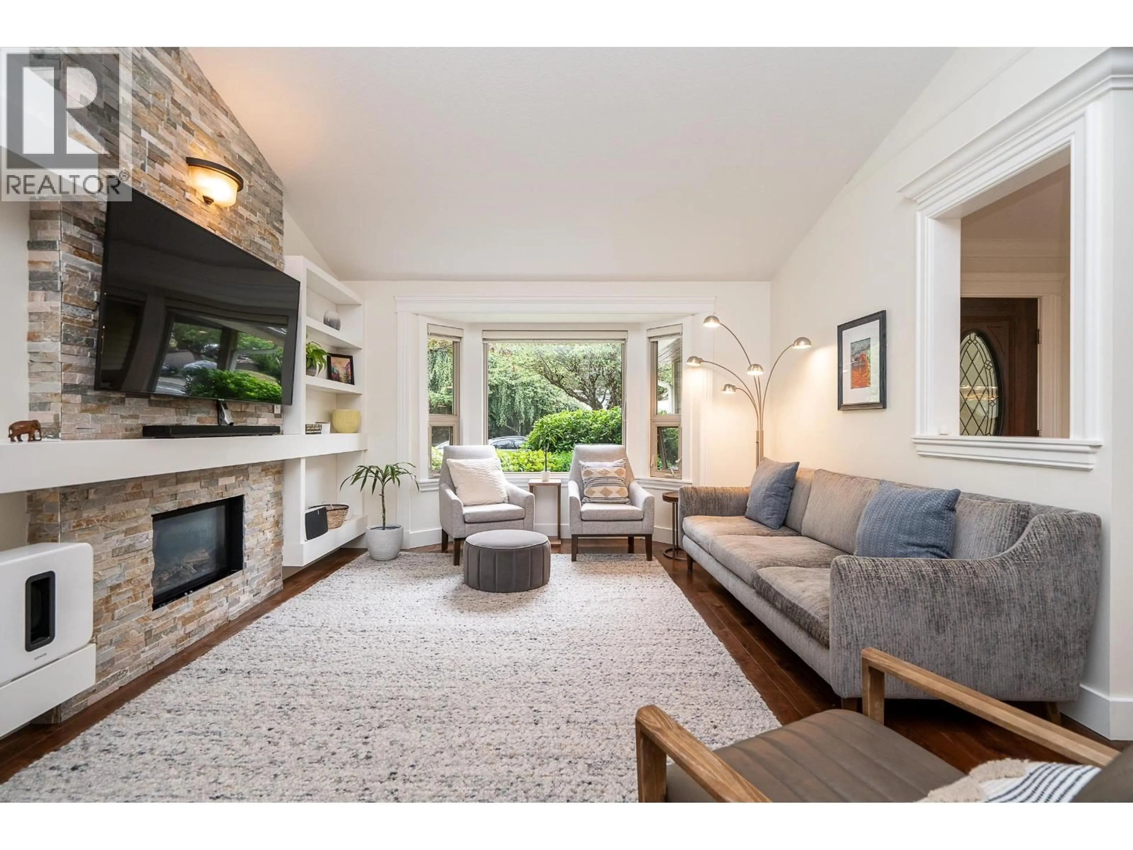 Living room with furniture, unknown for 2436 LECLAIR DRIVE, Coquitlam British Columbia V3K6G7