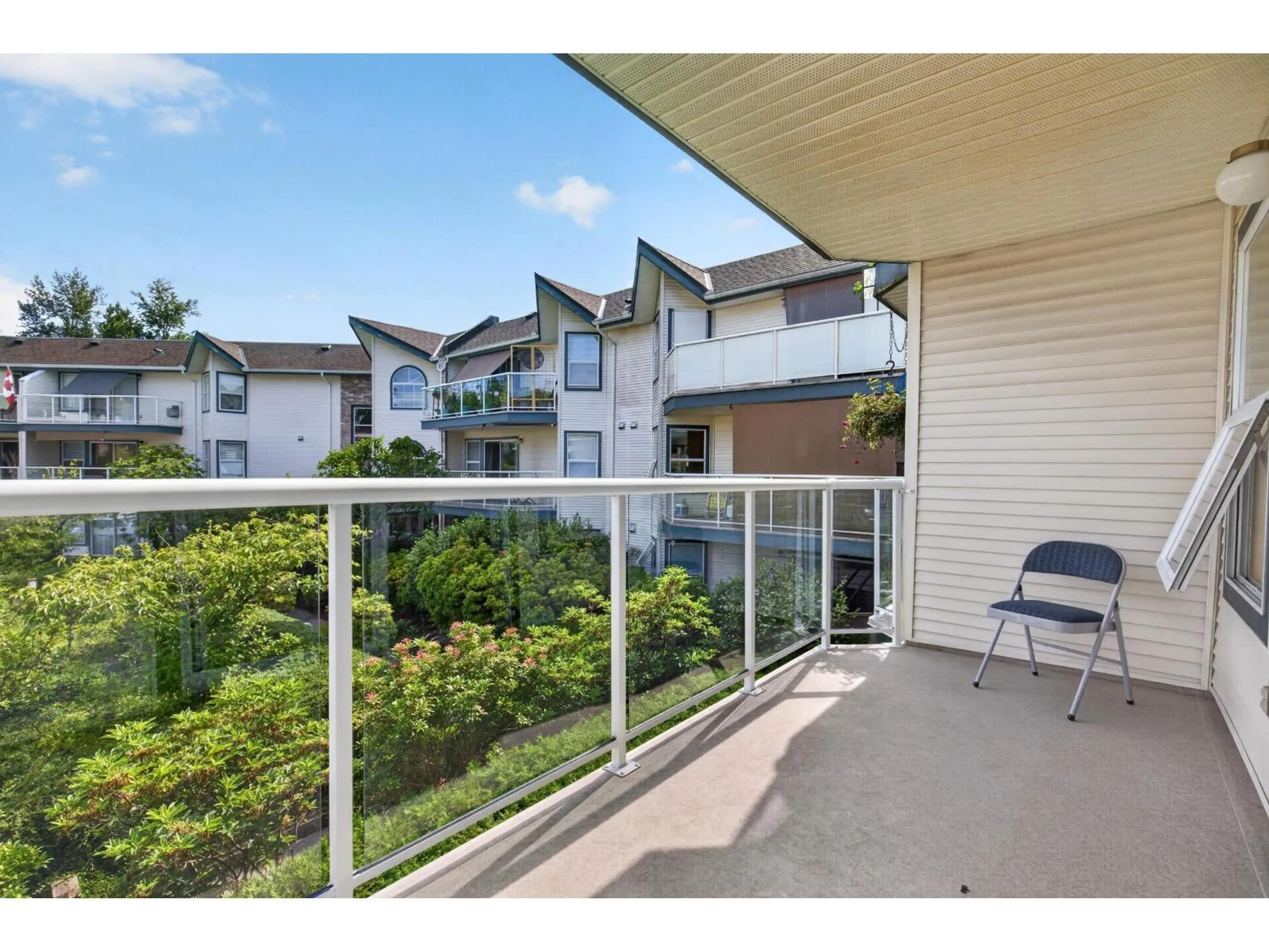 Unknown for 220 - 27358 32 AVENUE, Langley British Columbia V4W3M5