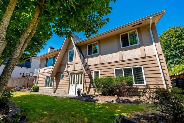 10867 64A AVENUE, Delta 3
