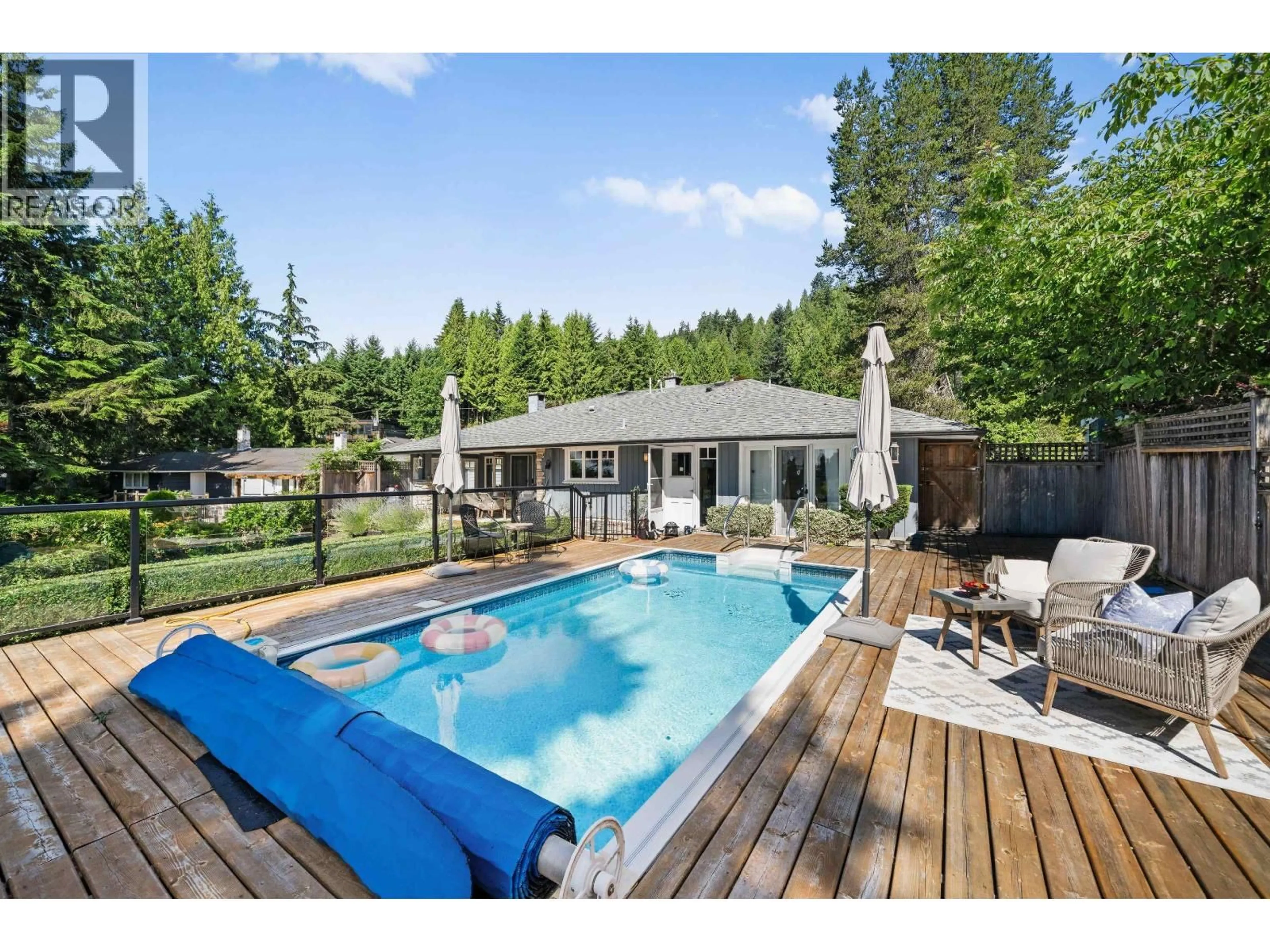 Pool for 80 GLENMORE DRIVE, West Vancouver British Columbia V7S1A8