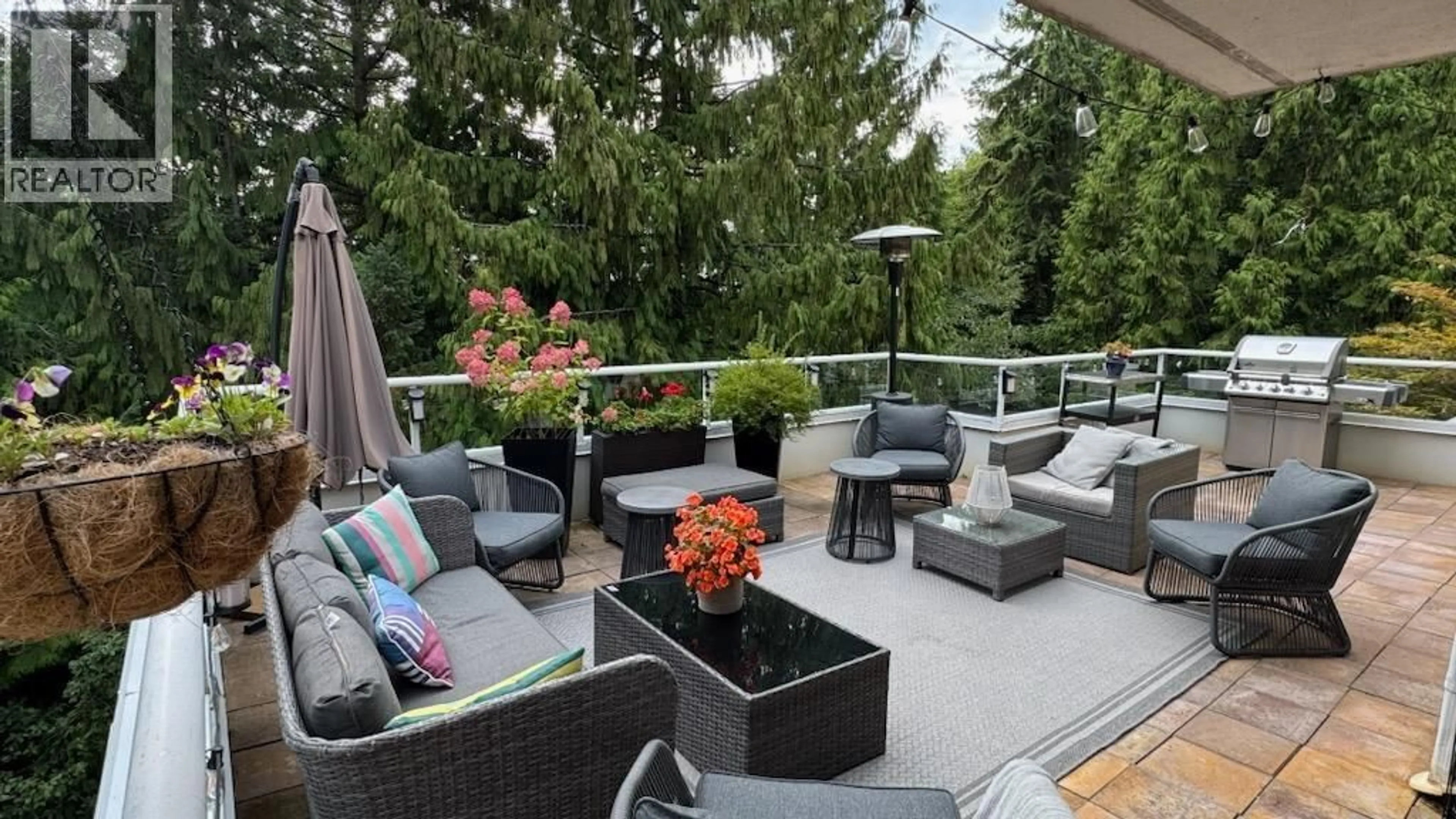 Patio, unknown for 8 - 2425 EDGEMONT BOULEVARD, North Vancouver British Columbia V7P2L2