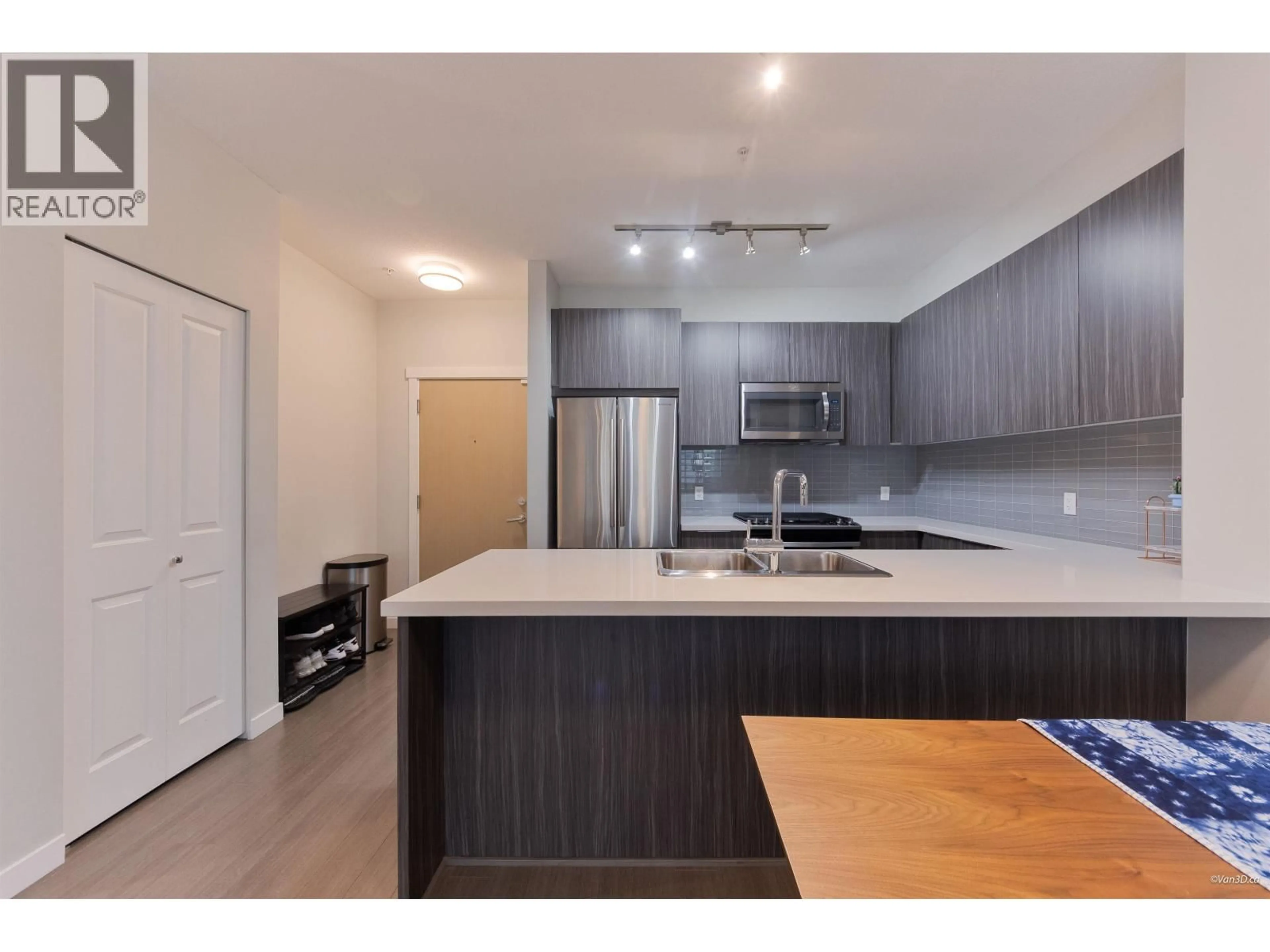 Unknown for 104 - 607 COTTONWOOD AVENUE, Coquitlam British Columbia V3J0H1