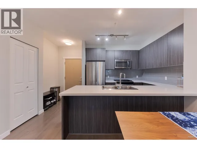 104 - 607 COTTONWOOD AVENUE, Coquitlam 4