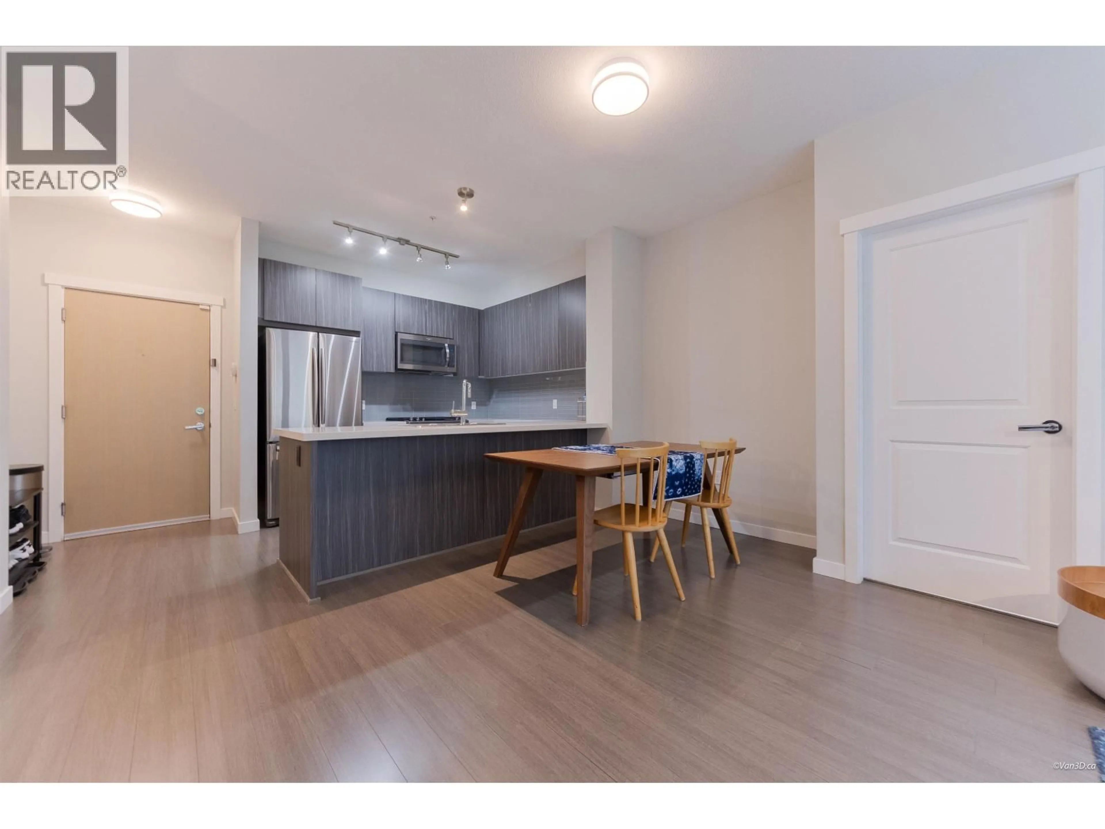 Unknown for 104 - 607 COTTONWOOD AVENUE, Coquitlam British Columbia V3J0H1