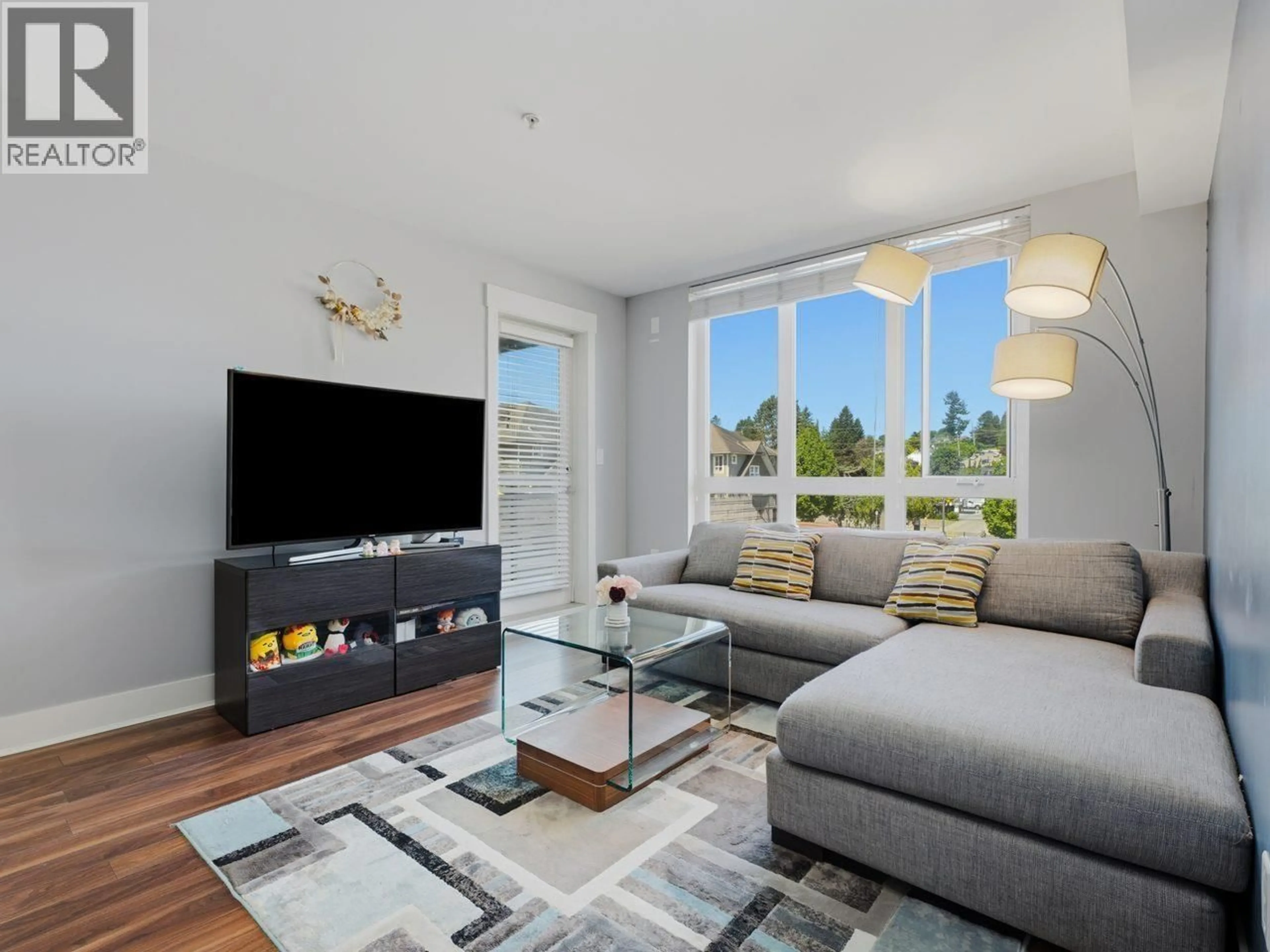 Living room with furniture, unknown for 308 - 85 EIGHTH AVENUE, New Westminster British Columbia V3L0E9