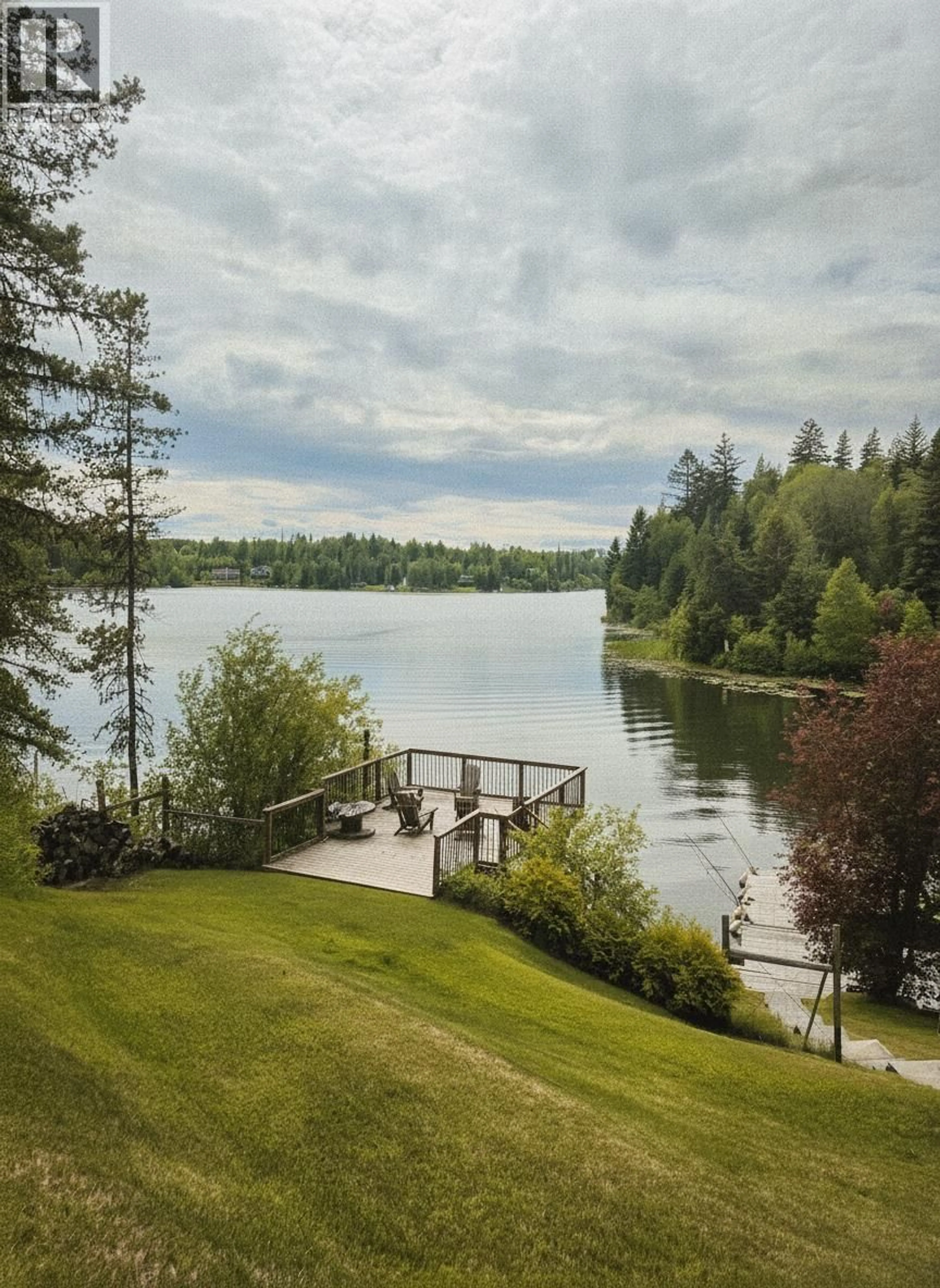 A pic from outside/outdoor area/front of a property/back of a property/a pic from drone, water/lake/river/ocean view for 9875 LAKESHORE DRIVE, Prince George British Columbia V2K5M8