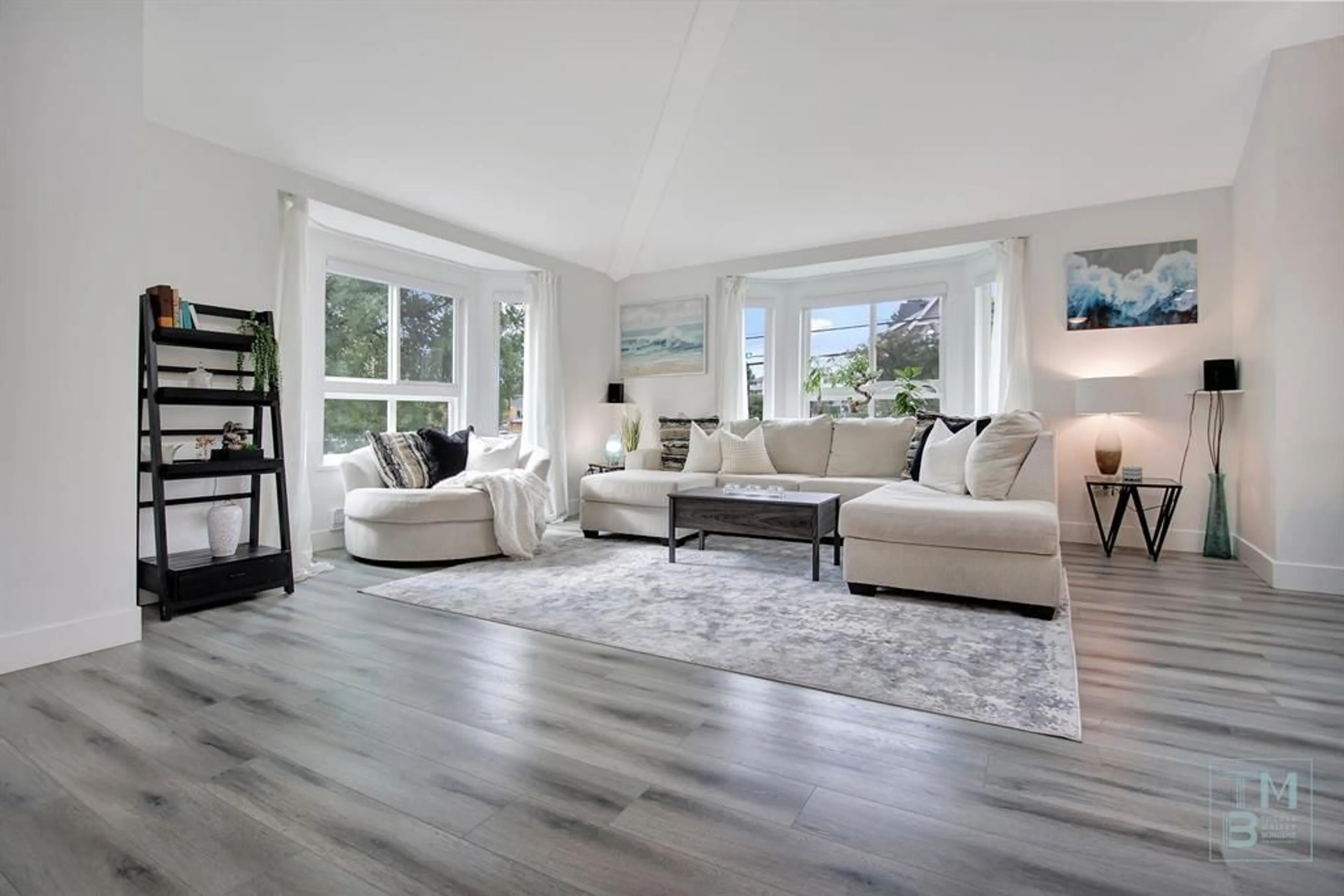 Living room with furniture, unknown for 213 - 19721 64 AVENUE, Langley British Columbia V2Y1L1