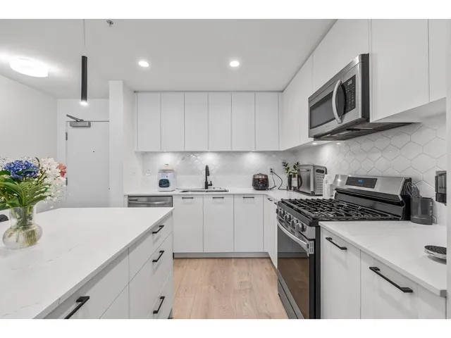 210 - 20052 83A AVENUE, Langley 3