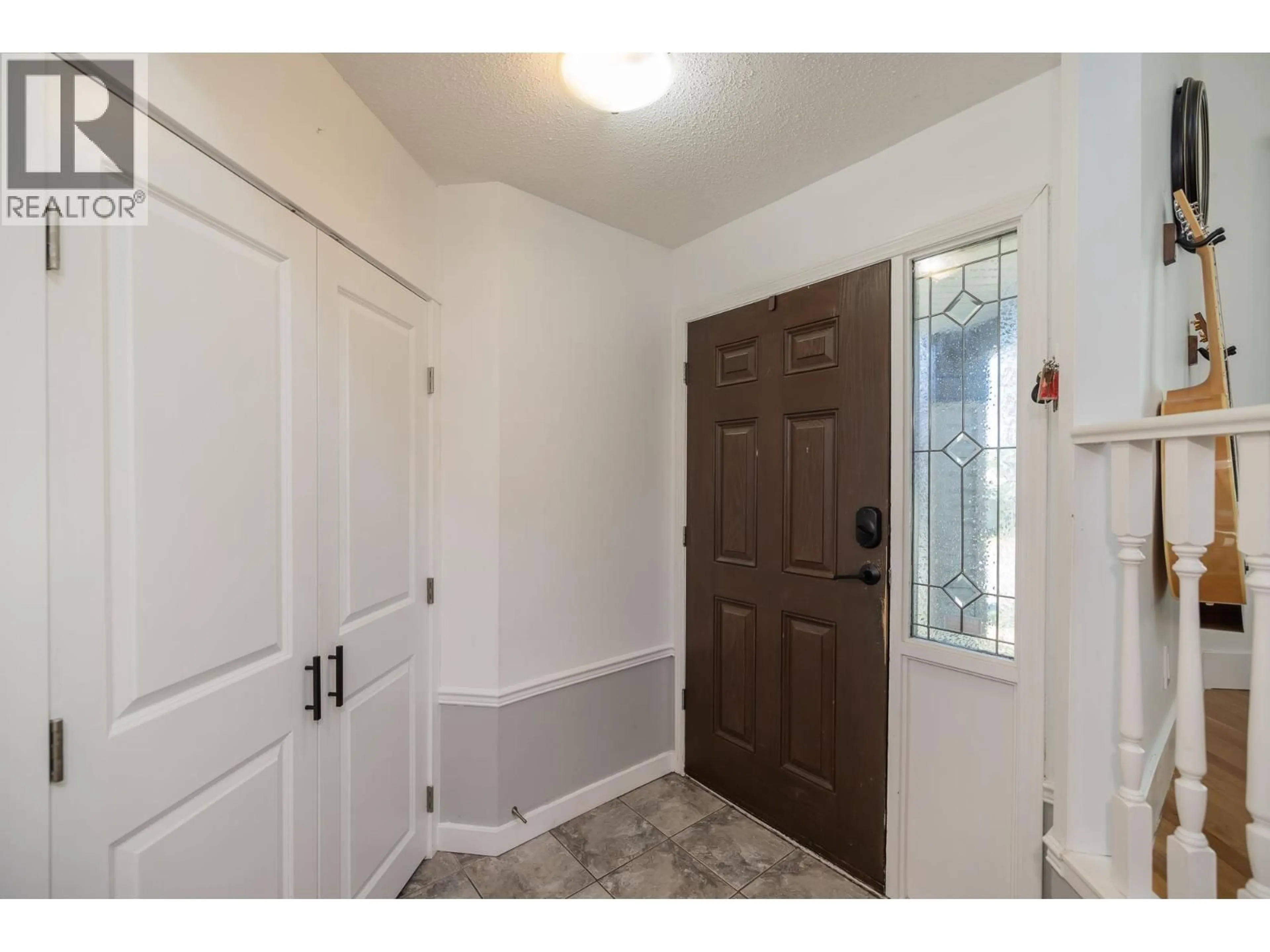 Indoor entryway for 2796 GOLDSTREAM CRESCENT, Coquitlam British Columbia V3C5G9
