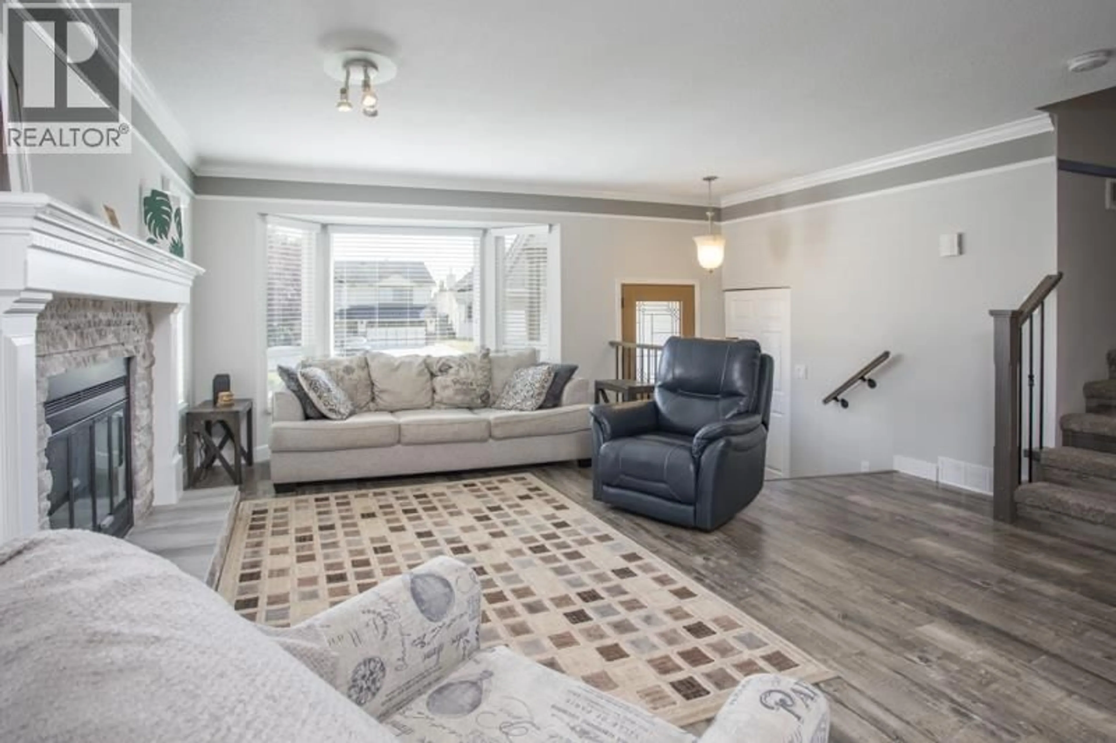 Living room with furniture, unknown for 12181 CHESTNUT CRESCENT, Pitt Meadows British Columbia V3Y2C8