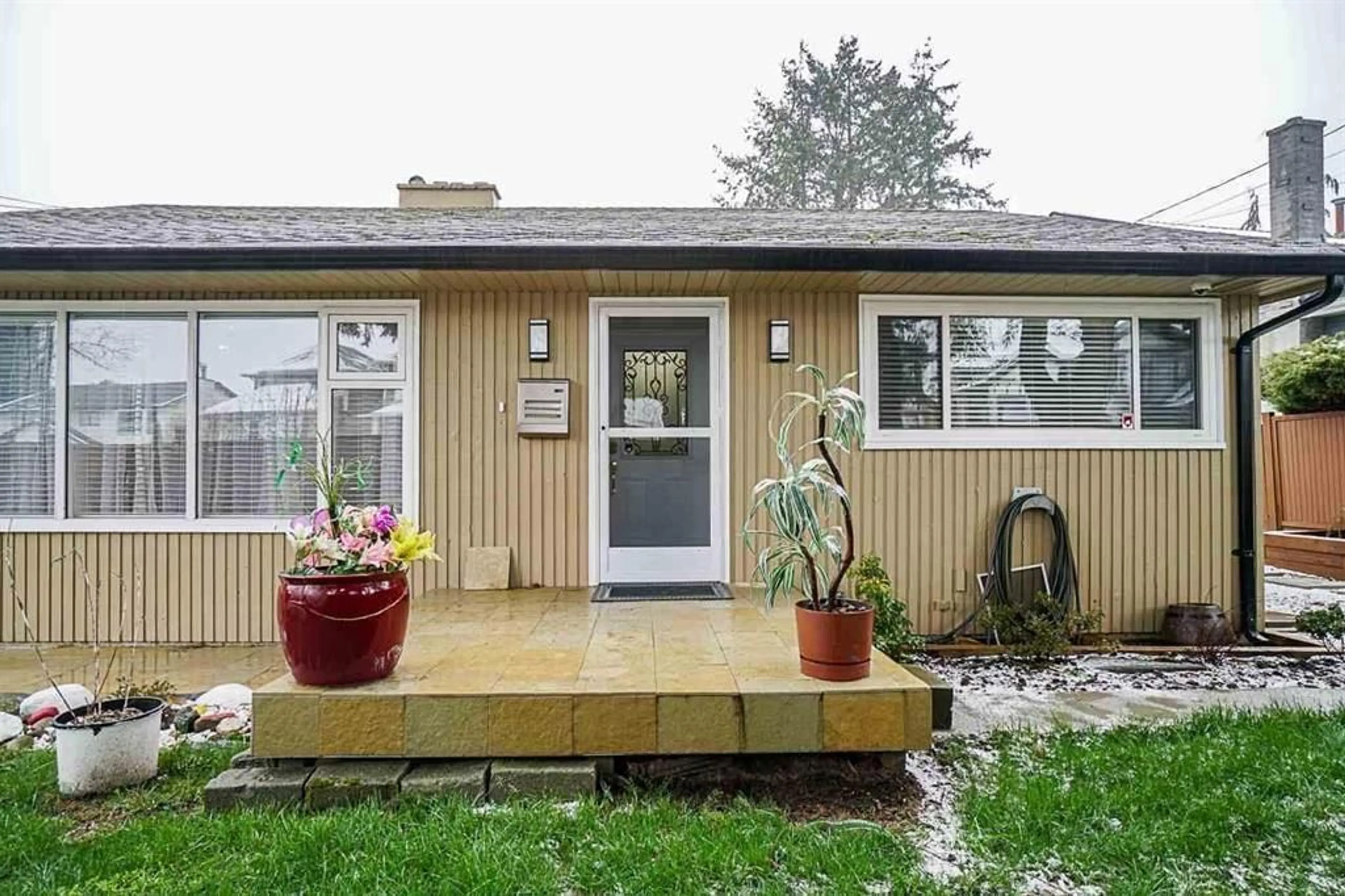 Home with vinyl exterior material, street for 7863 119A STREET, Delta British Columbia V4C6N7