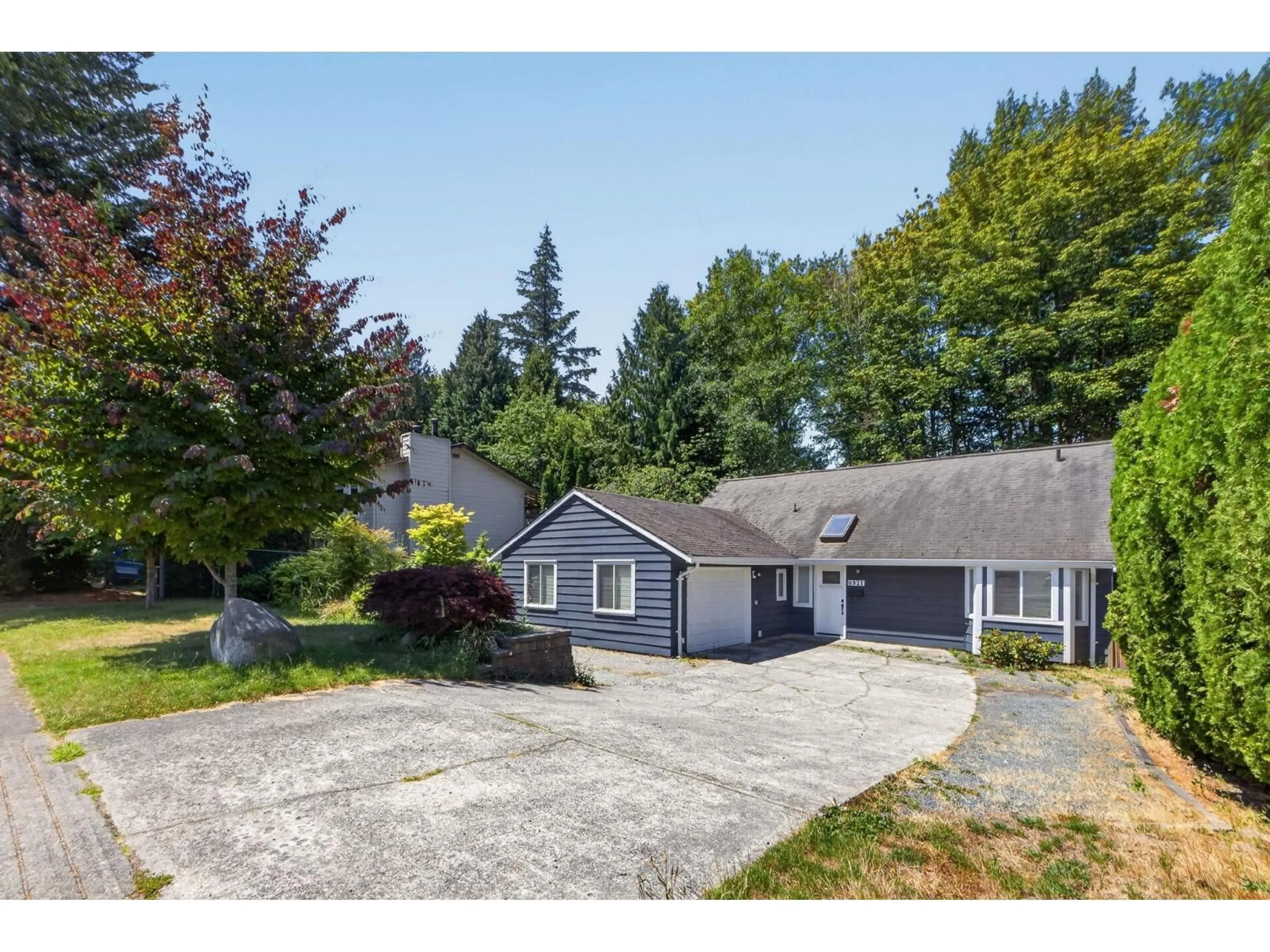 A pic from outside/outdoor area/front of a property/back of a property/a pic from drone, street for 6921 WESTVIEW DRIVE, Delta British Columbia V4E2L7