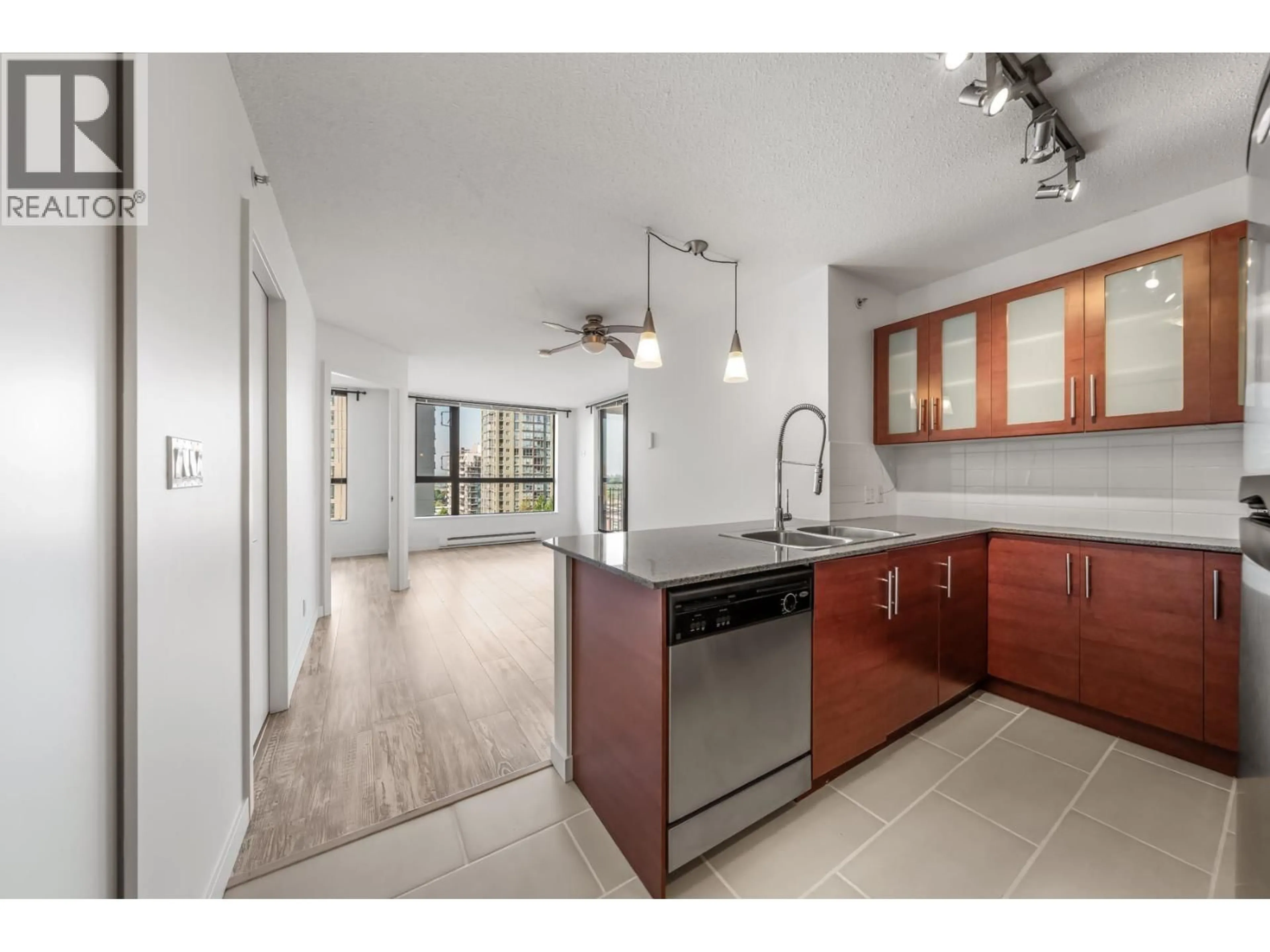 Open concept kitchen, unknown for 601 - 813 AGNES STREET, New Westminster British Columbia V3M0A9
