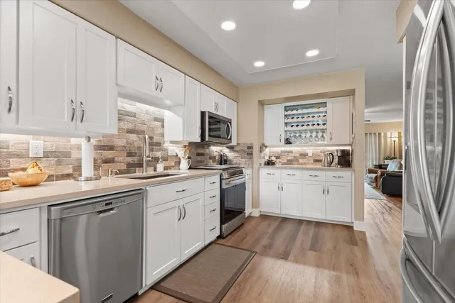 220 - 32691 GARIBALDI DRIVE, Abbotsford 3